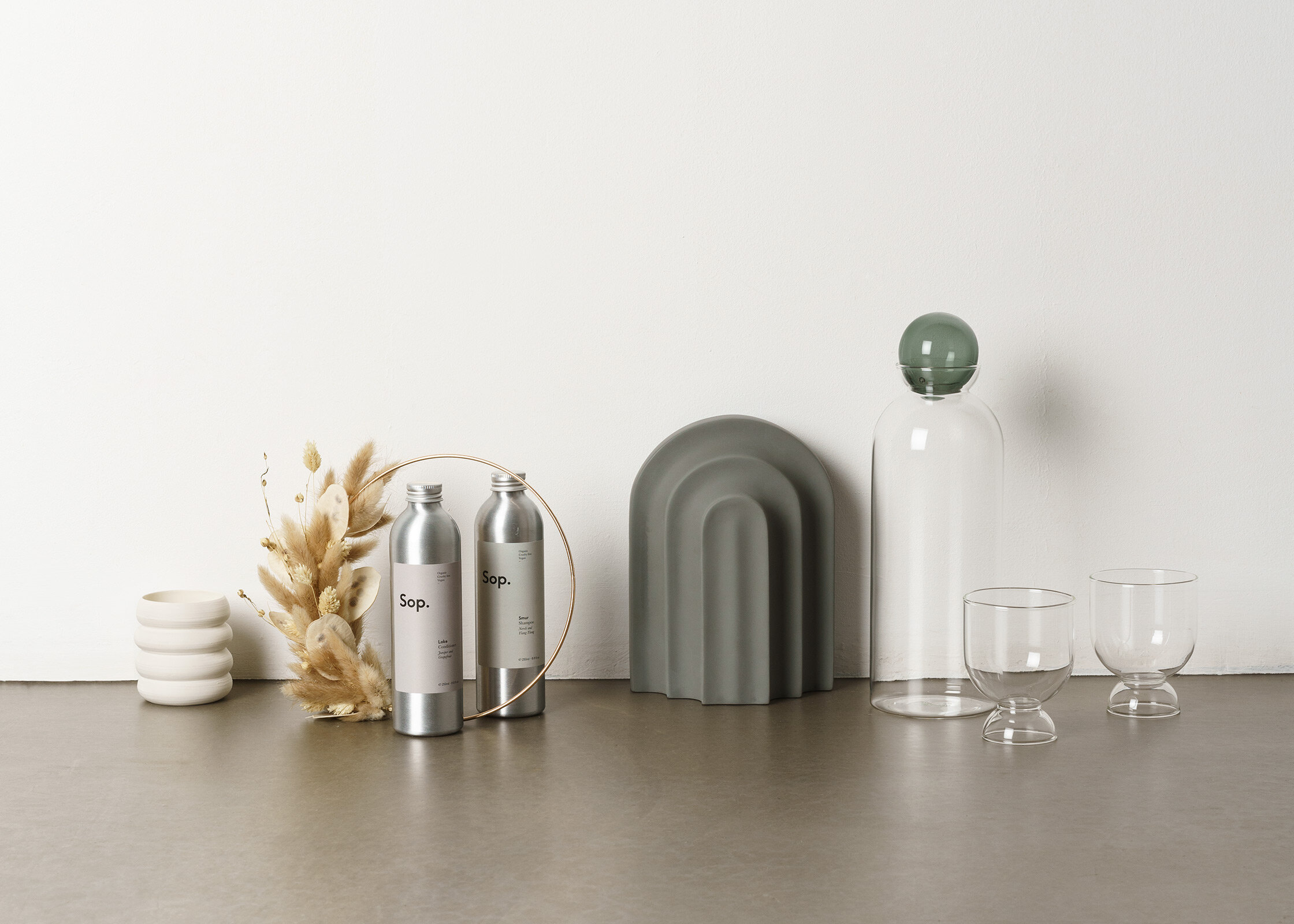 Featuring Studio Brae, Aperçu, treen, Catalog and Lifestory.