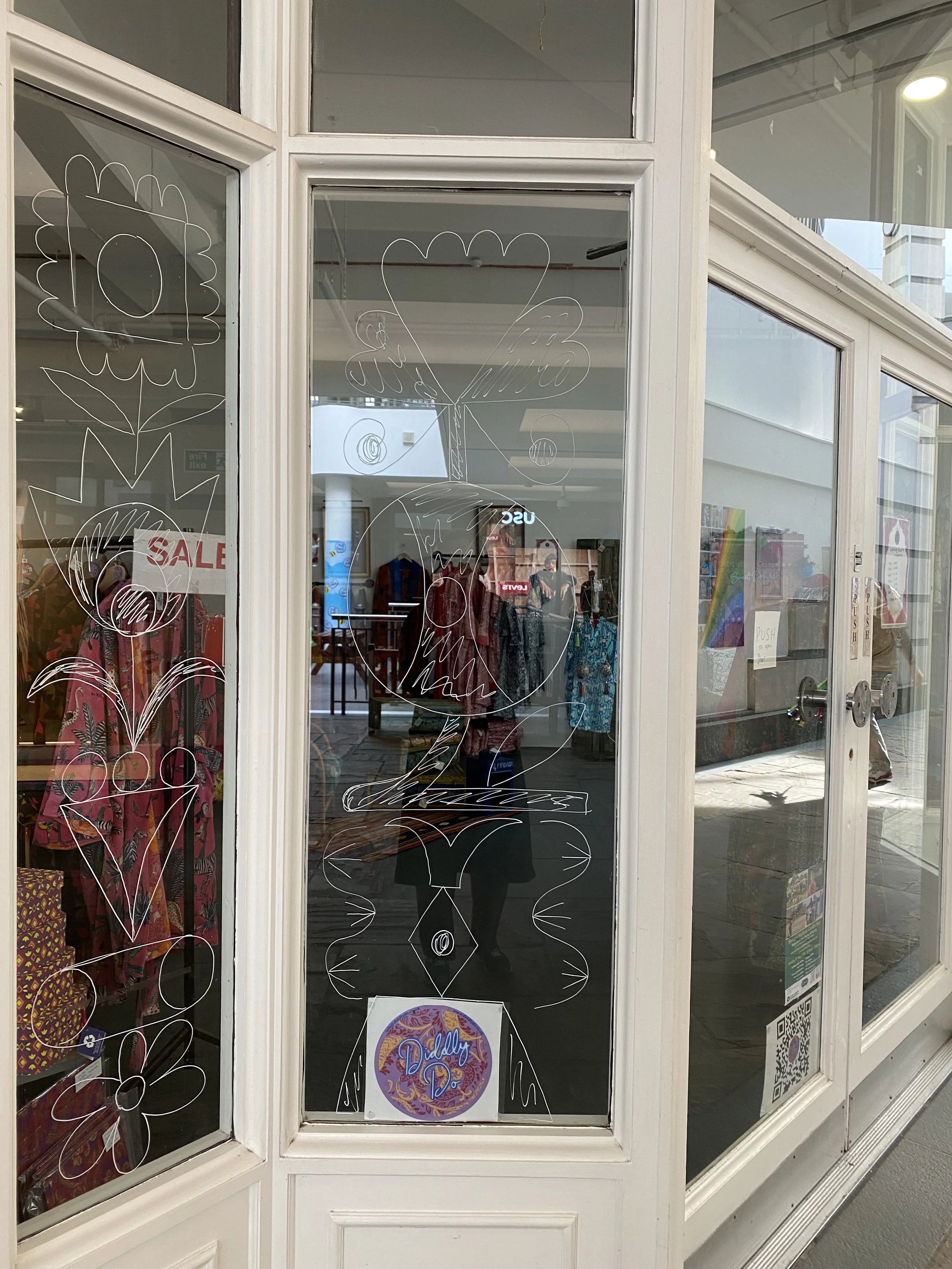 Diddly Do - Window Painting 7.jpeg