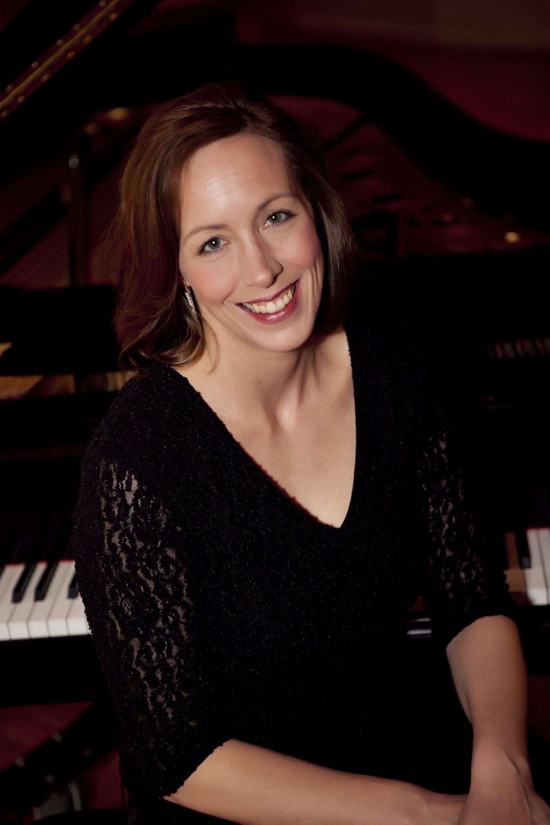 Elizabeth Avery, piano