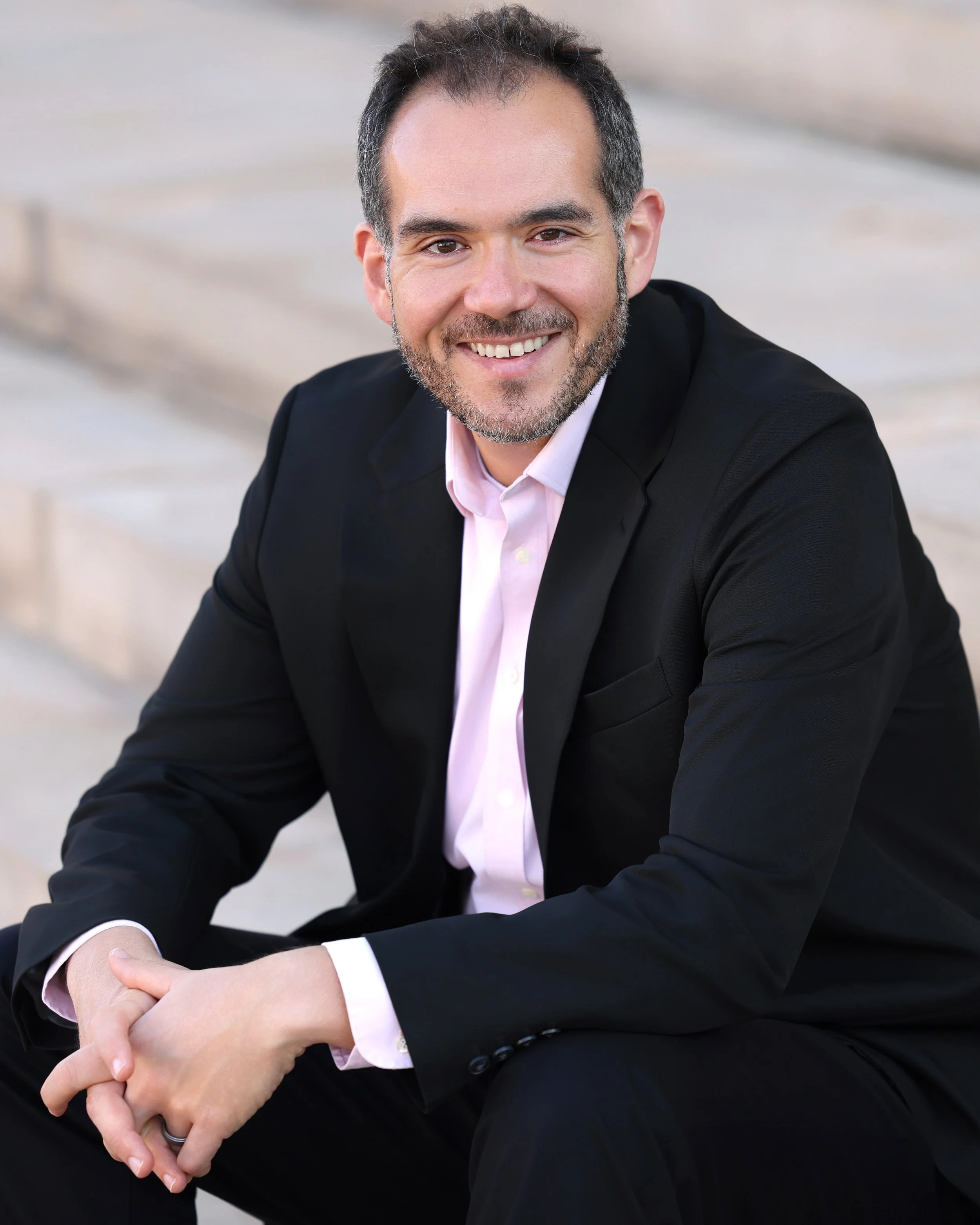 Dominic Armstrong, tenor