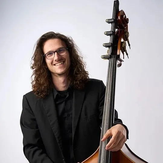 Stephen Jones, double bass