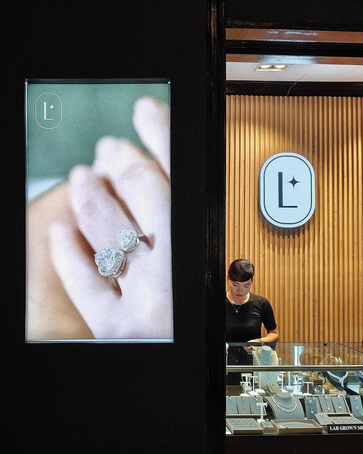 Styled to shine ✨ 💍

Brand identity, social media &amp; web design for @lavrentiofficial 🤍

Creative Direction: Paolo Salgado
Lead Design: Jan Pillerva
Social Media: Gela Salgado
Web Design: Paolo Salgado &amp; Alan Munoz
