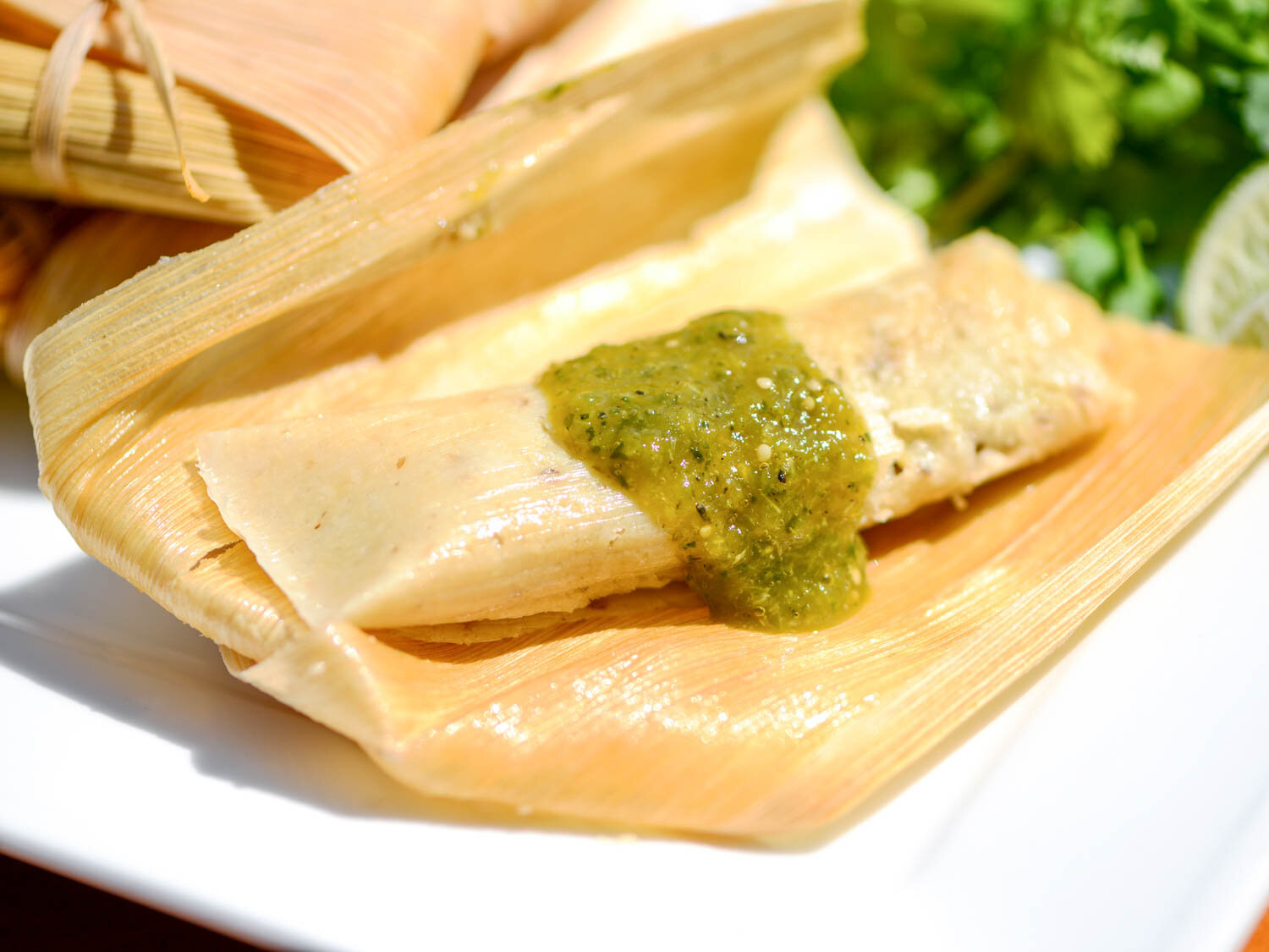 Dozen of Handmade Chicken with Green Tomatillo Sauce Tamales