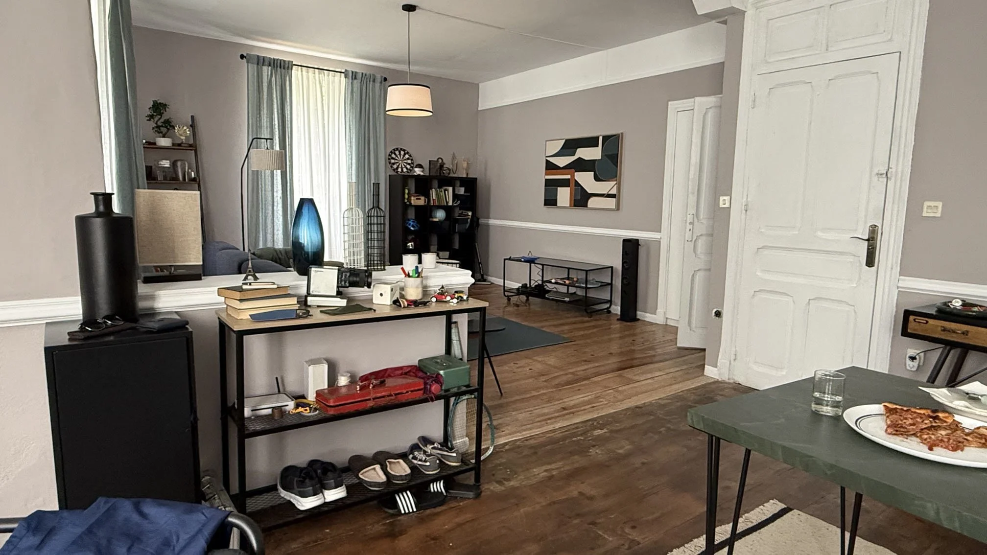 Knightly's apartment