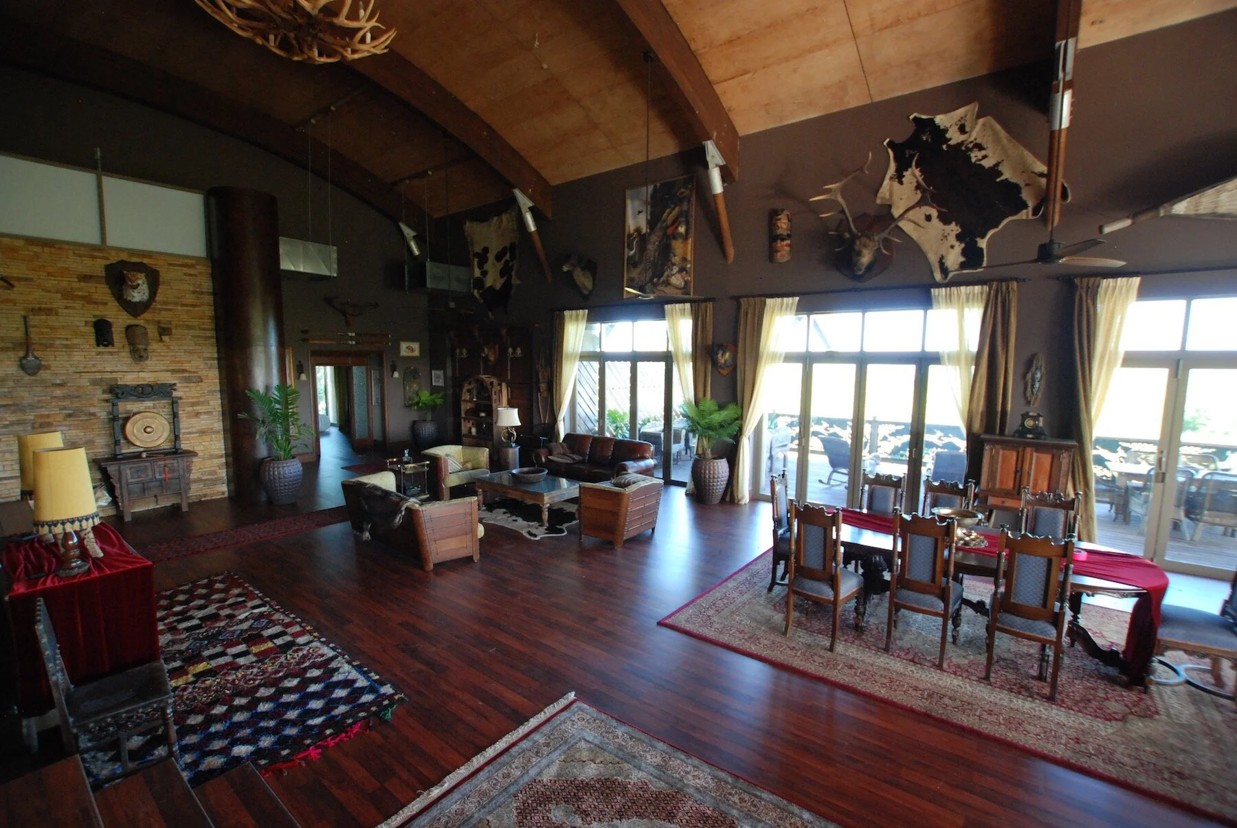 Declan's Mansion set dressing in Fiji