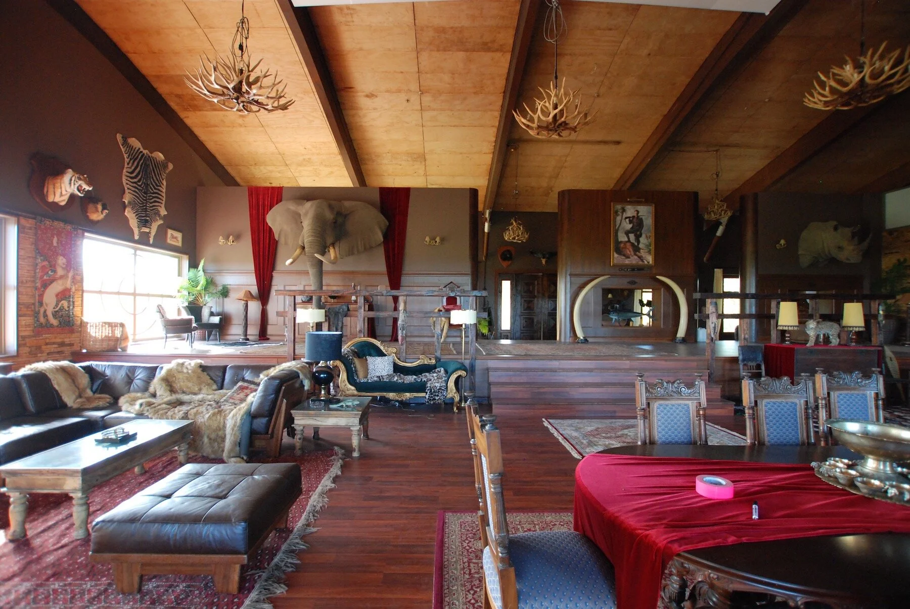 Declan's Mansion set dressing