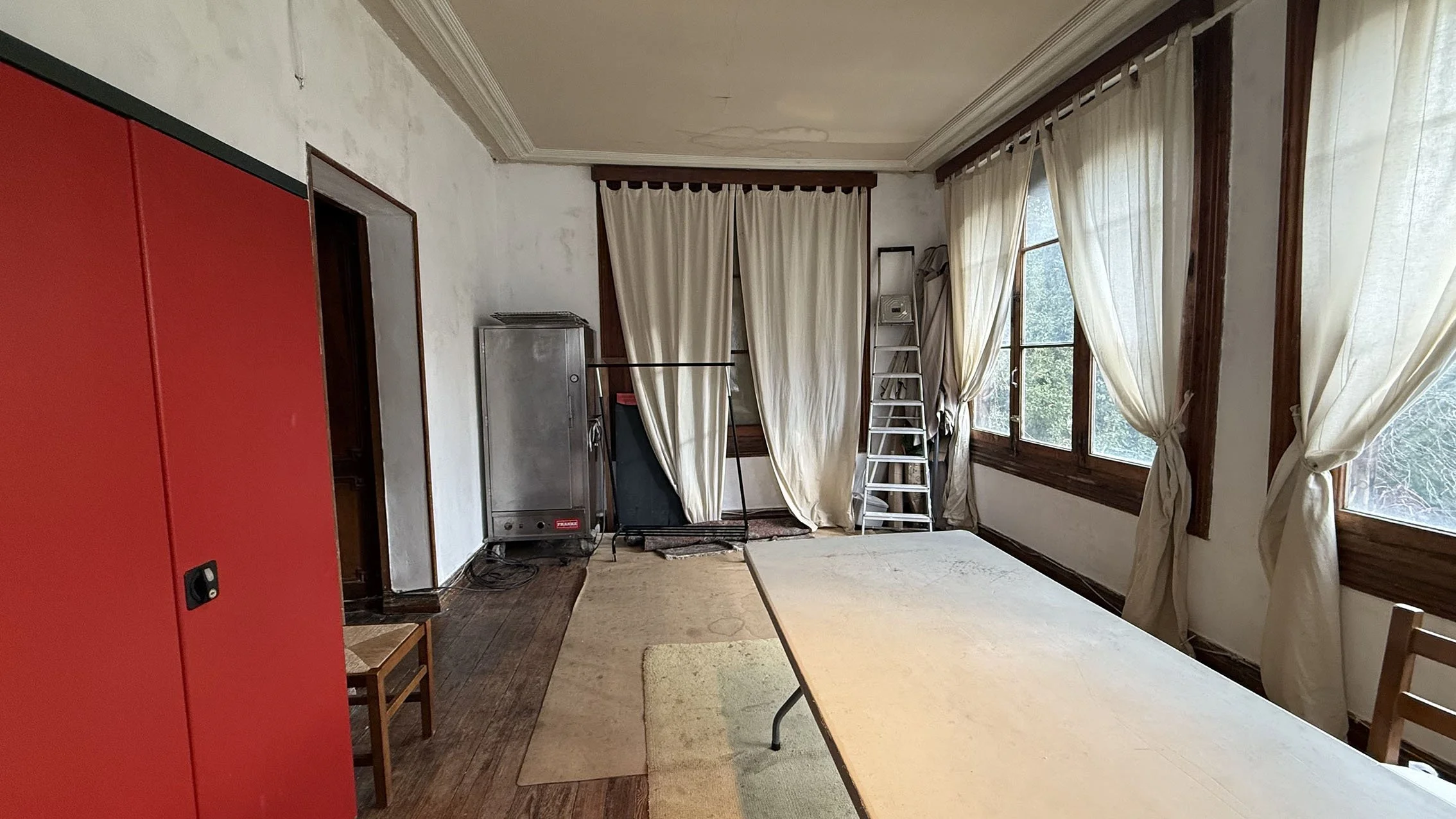 The Bridal Suite (before)
