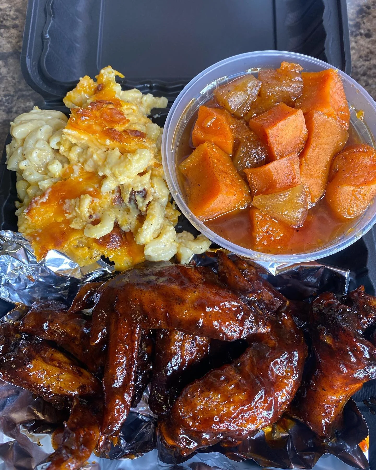 Platter Day is approaching!! This Saturday 10/02. Swipe to view menu and see how to order😋😋😋 I will only be taking orders until tomorrow afternoon so lock your orders in neowww 😊😊😊