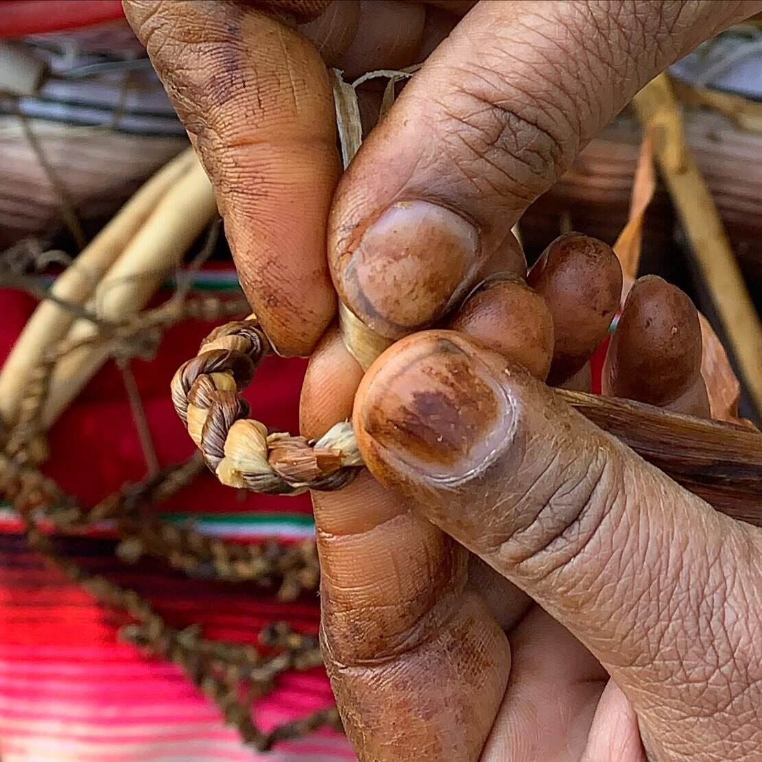 Who else goes to the beach and makes cordage for four hours? 
I know who you are&hellip; don&rsquo;t be shy.
Here&rsquo;s me rushing to use up all the day lilies from last year before the next hoard.