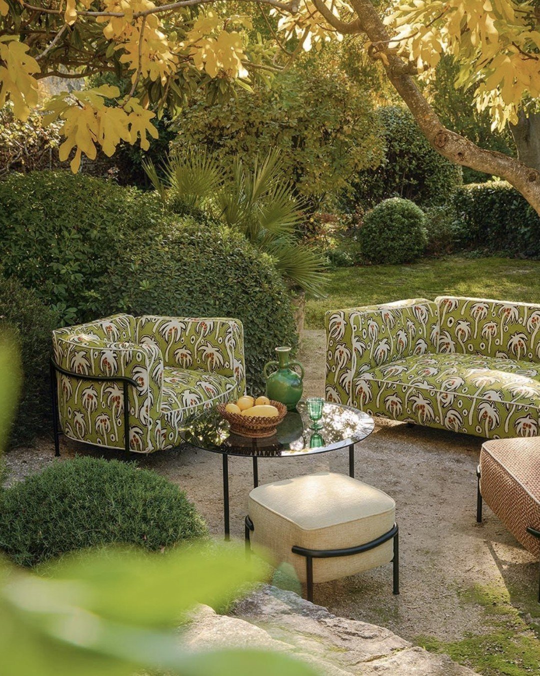 We are enjoying the outdoor living interior for the celebration of May Day 🌞

#WoolfWeeklyInspo selecting the @lamaisonpierrefrey - Bellagio high-performance outdoor collection for this Summer inspiration.
.
.
.
.
.
#WoolfWeeklyInspo #WoolfInteriors
