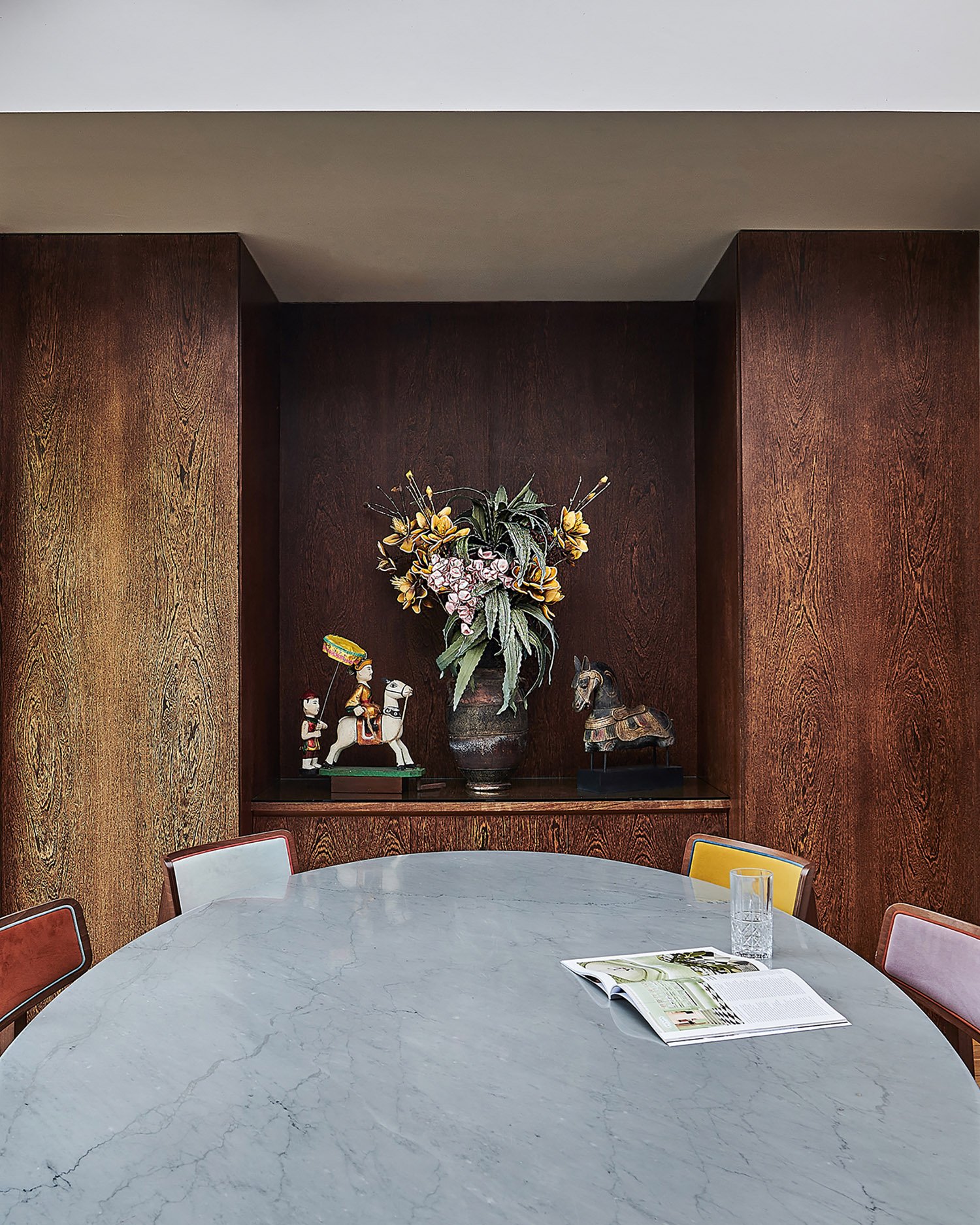 One of the favourite parts of any project is putting in place the final touches as these can have a profound impact on the space and client. After construction has been completed, we dress and style the house according to our interior design plan for