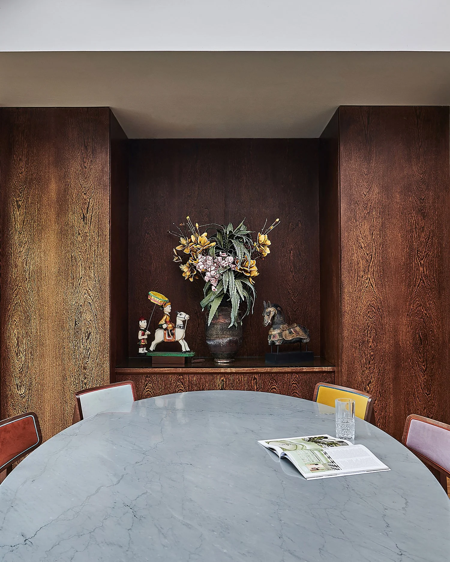 One of the favourite parts of any project is putting in place the final touches as these can have a profound impact on the space and client. After construction has been completed, we dress and style the house according to our interior design plan for