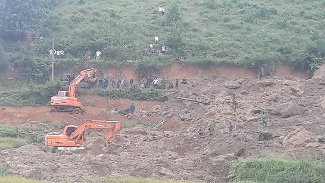 Landslide in Hoa Binh, 18 deads.jpg