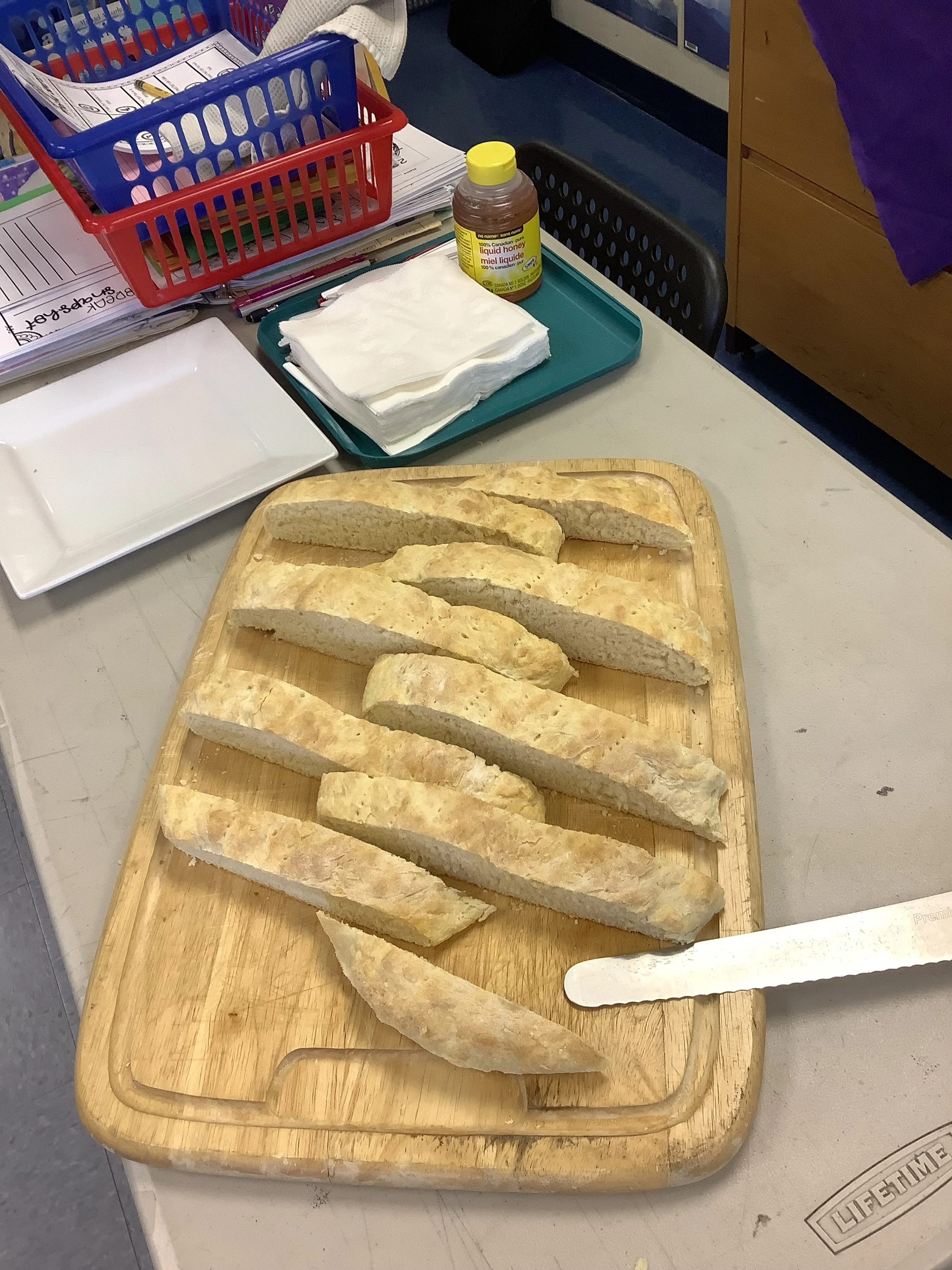 Making and eating bannock in Grade 3