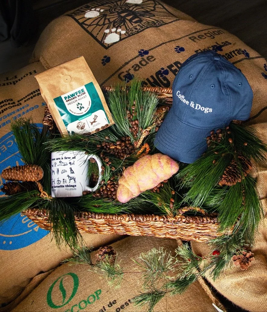 ☕️🐾🎁 &ldquo;A Few of My Favorite Things&rdquo; Holiday Gift Basket Bundle is now available! The perfect gift does indeed exist and it&rsquo;s for the dog&nbsp;and coffee lovers in your life!&nbsp;
&nbsp;
Our limited-edition, HIT Living curated, hol
