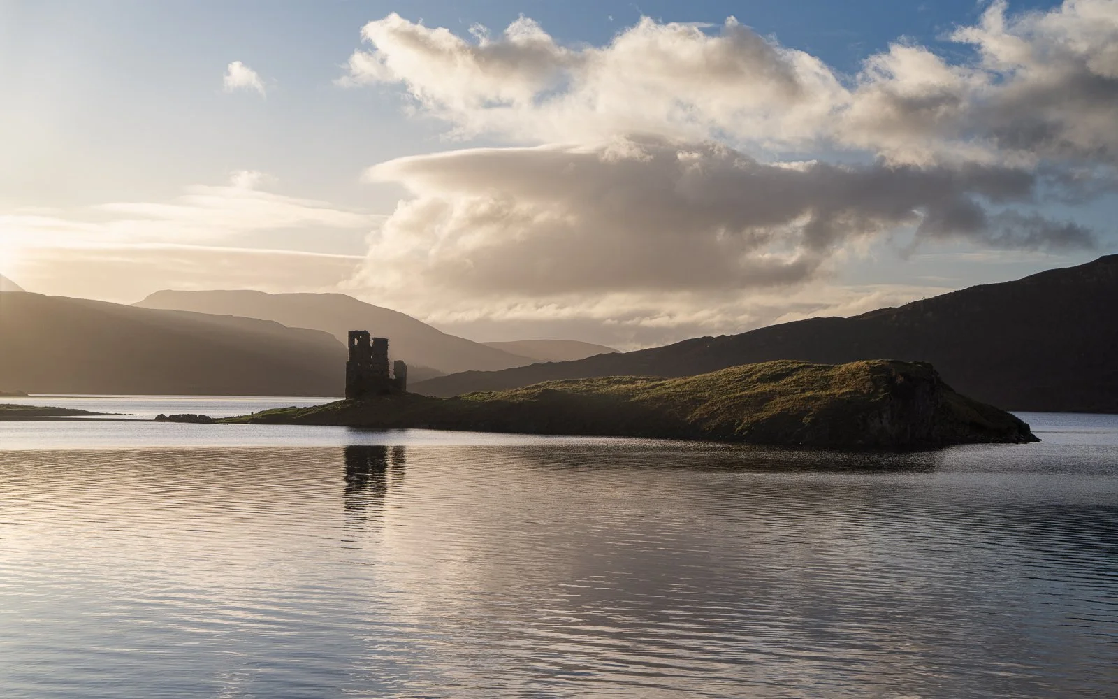 Sunrise at Ardvreck Castle