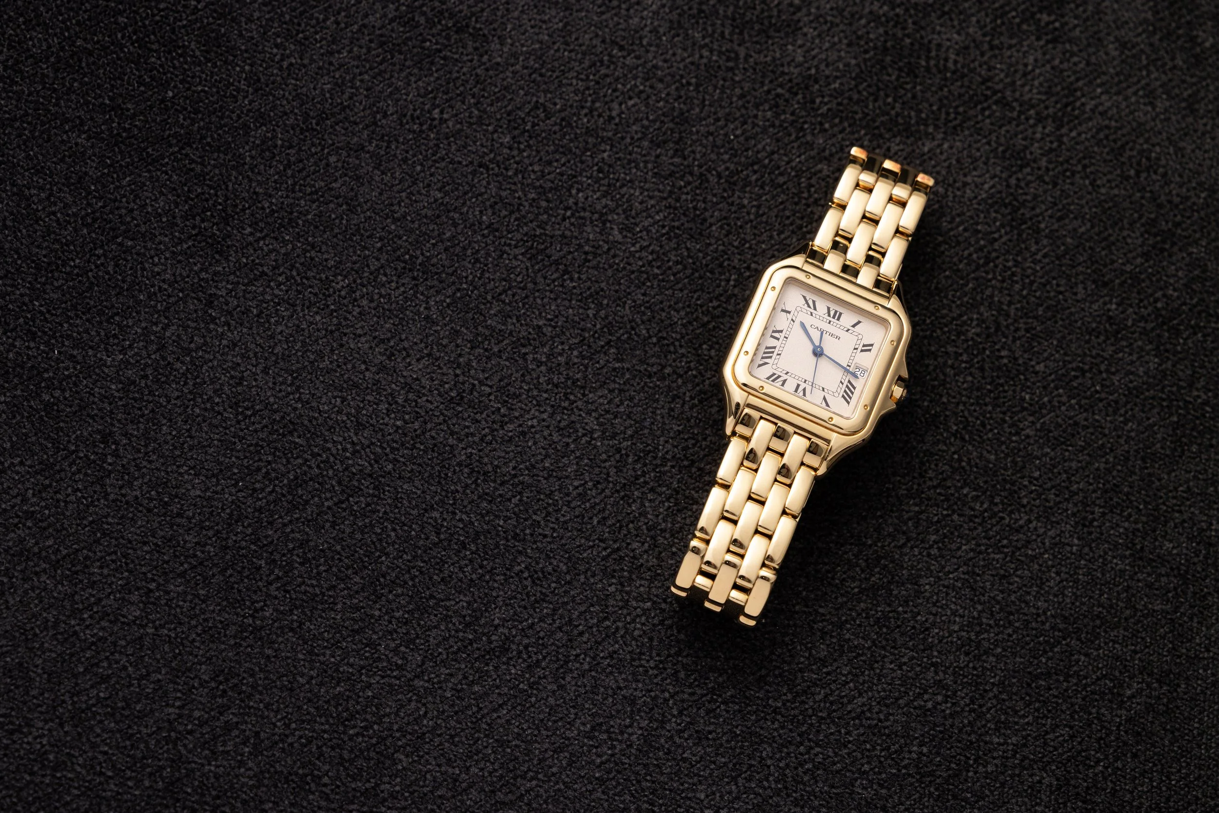 260501_Cartier_Panthere_ref83782747_A-cropped.jpg