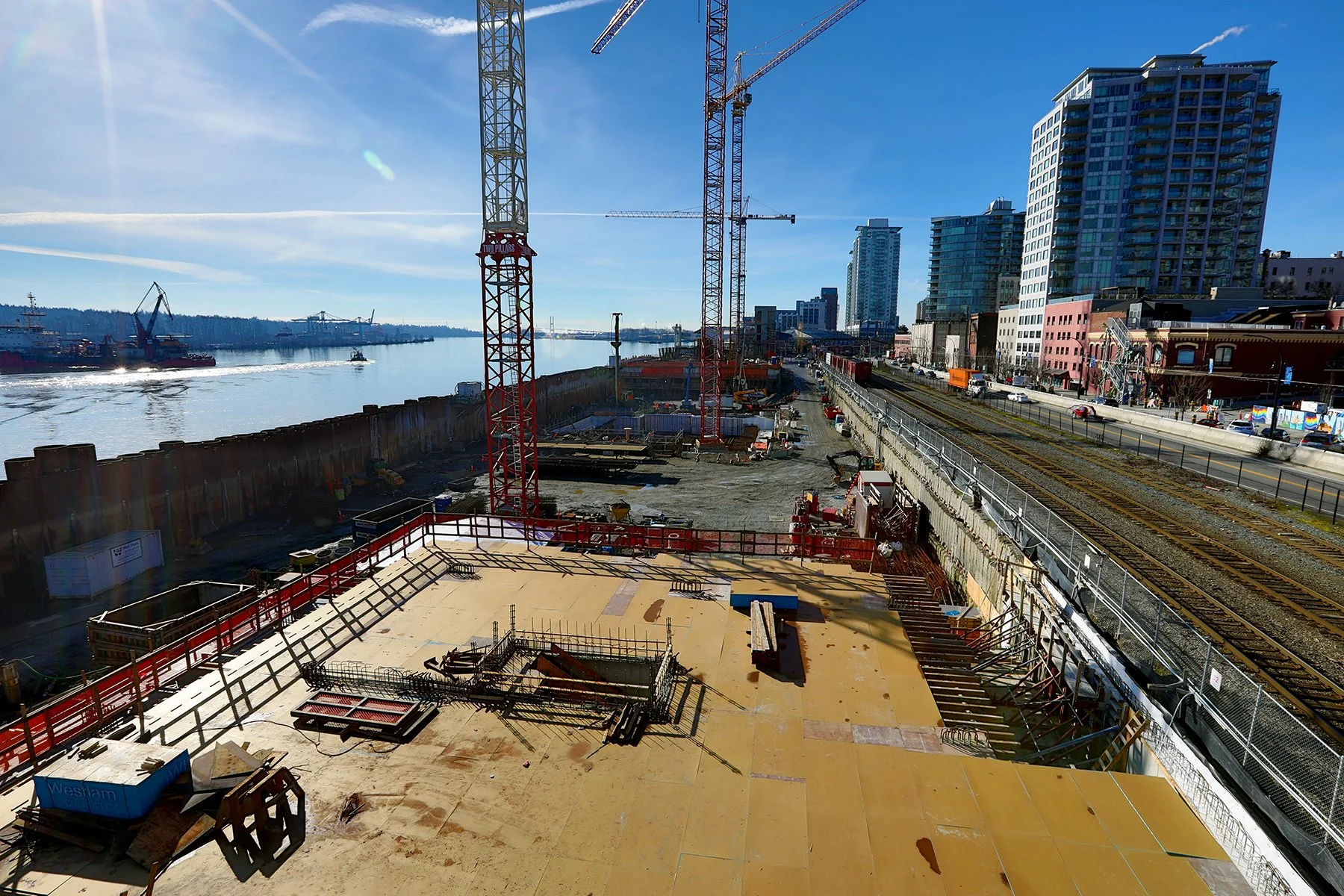 New West Waterfront Const_Feb 6_2022_HDR_4G6704_4x6.jpg