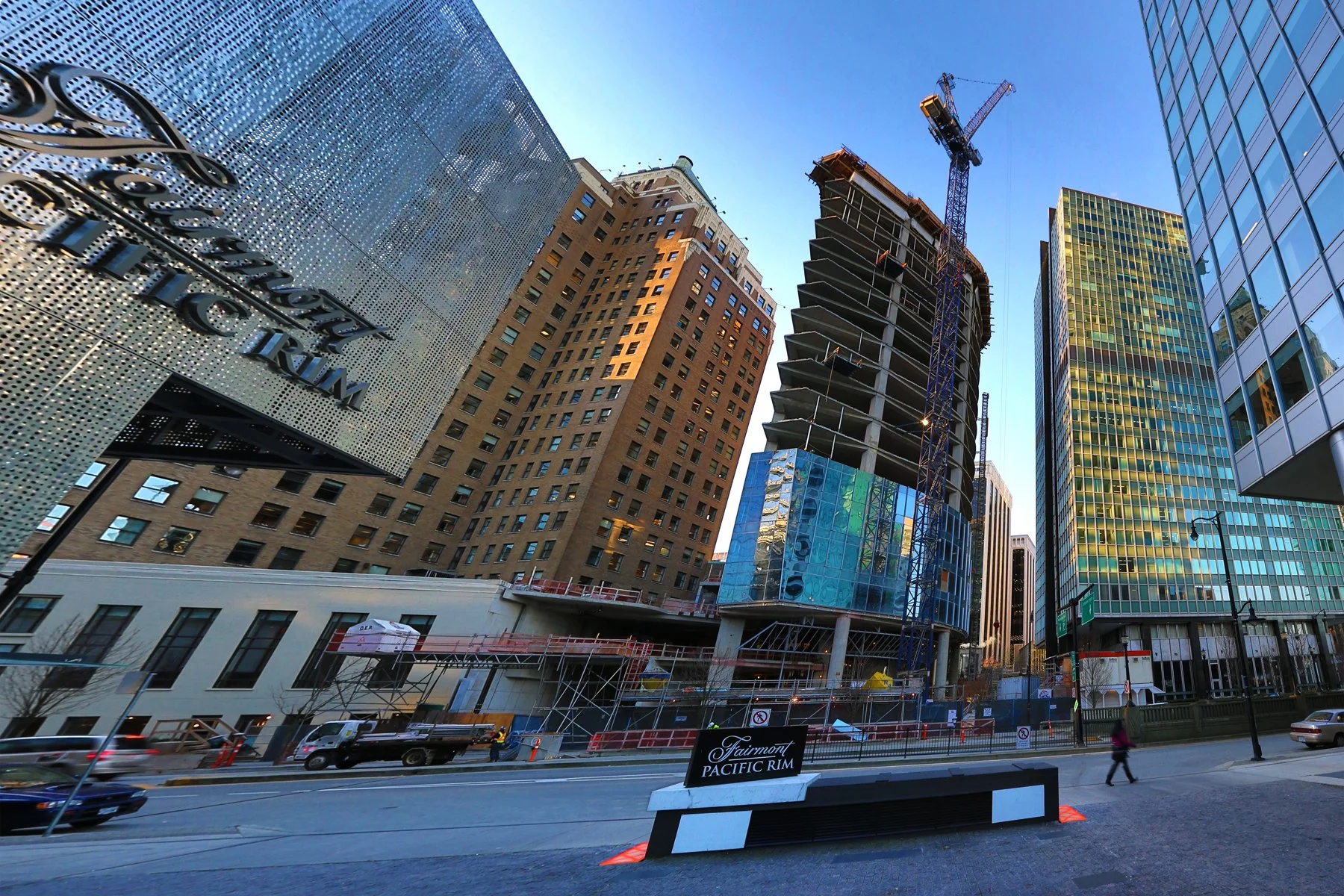 MNP Constr_Dec 3_2013_HDR_Pan_D0435_4x6.jpg