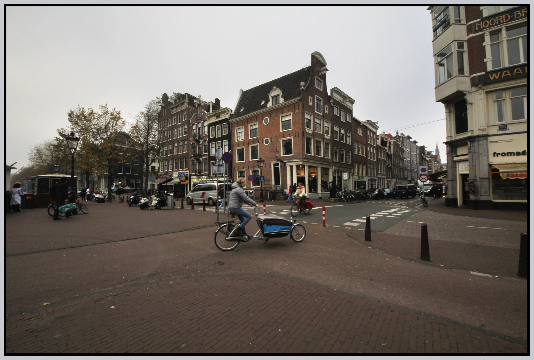 Amsterdam_Nov 8_2011_1796_4x6s.jpg