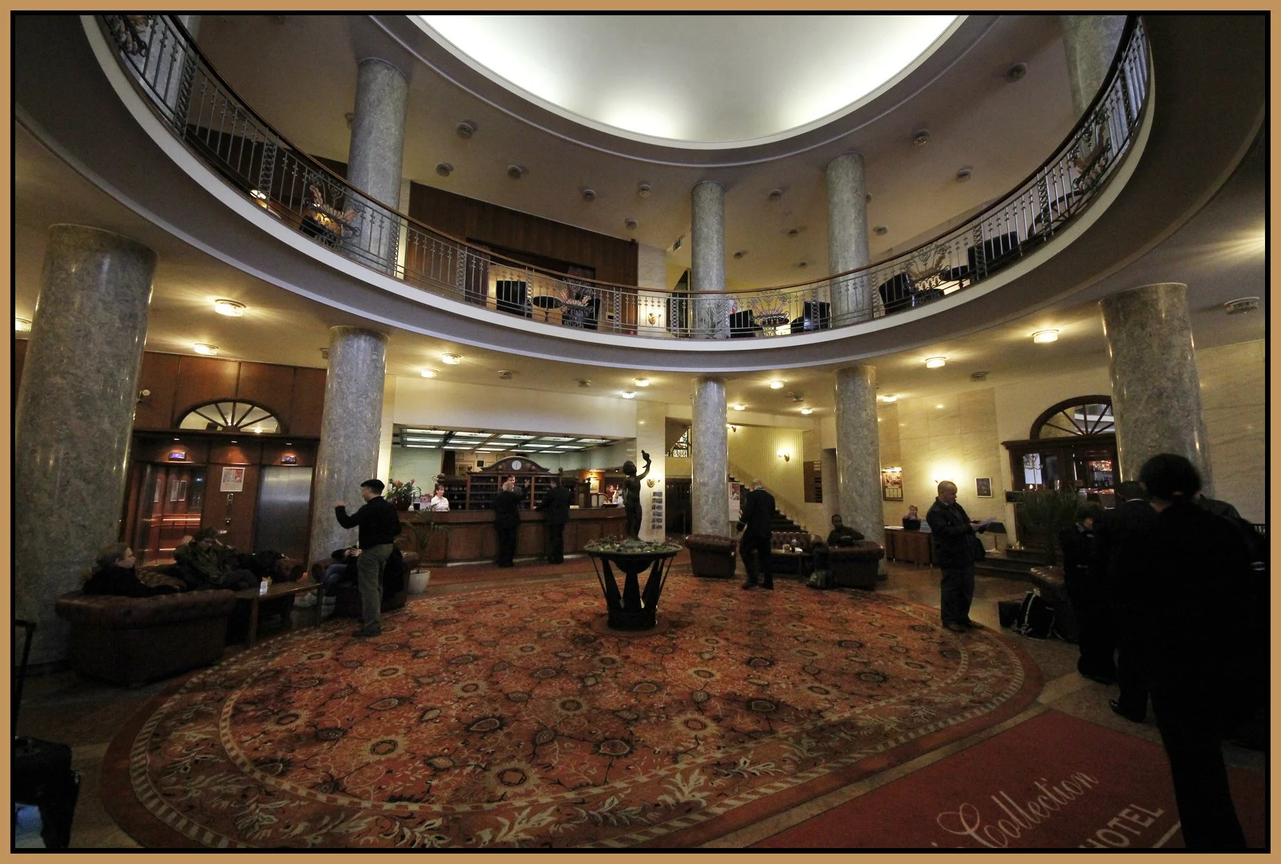 Gellért Lobby Buda_Oct 24_2011_5082_4x6s.jpg