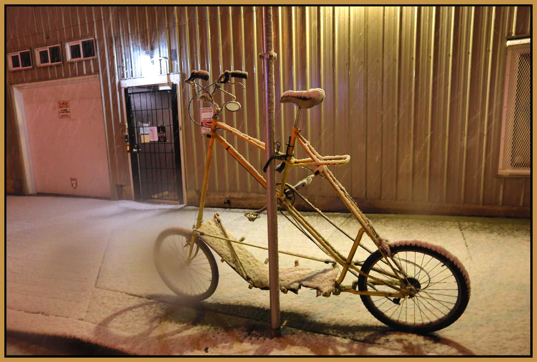 Bicycle in Snow_Vancouver_Dec 5_2016_HDR_A1986_4x6s.jpg