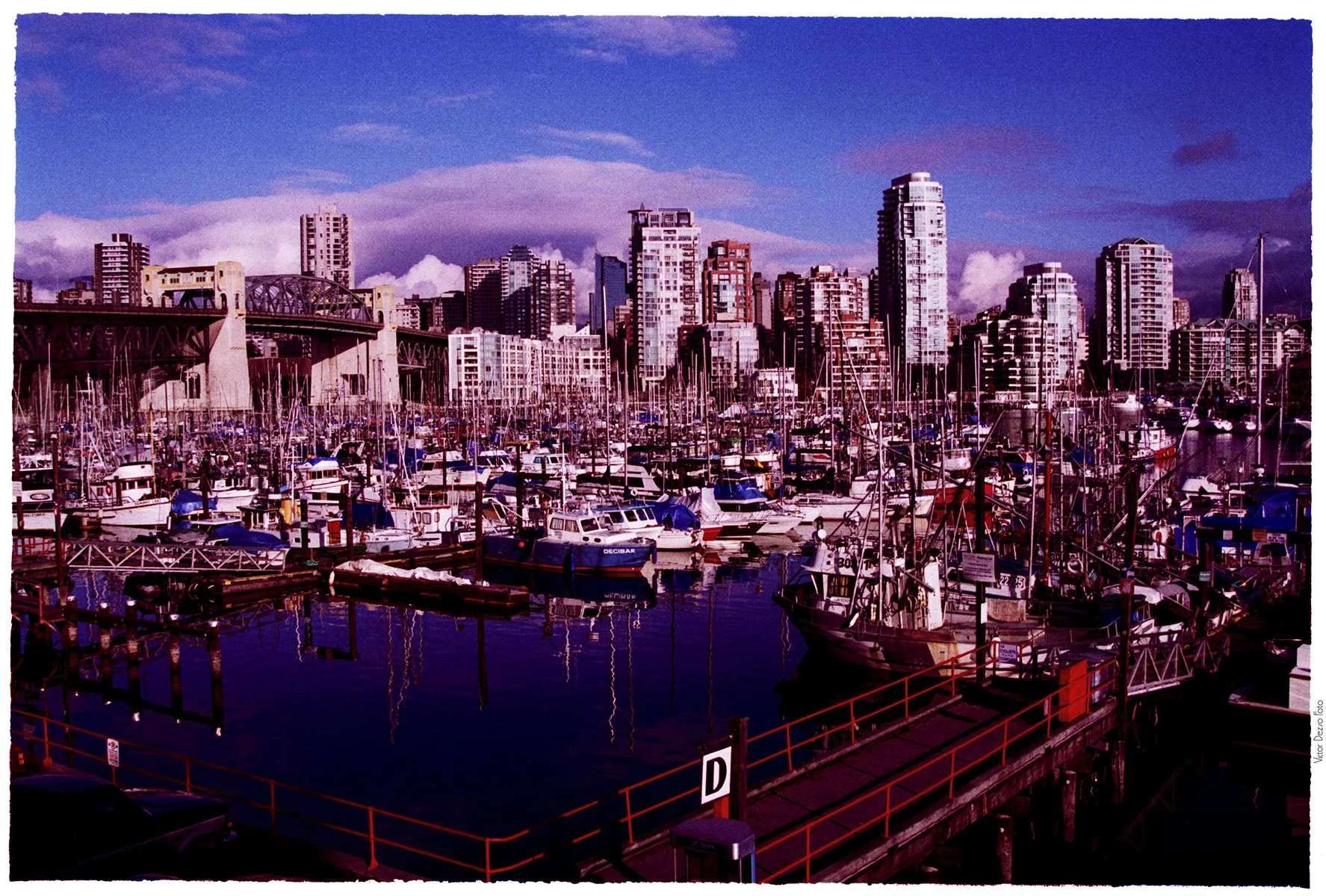 Vancouver City Lkg.N_Dec 2_2000_4x6s.jpg