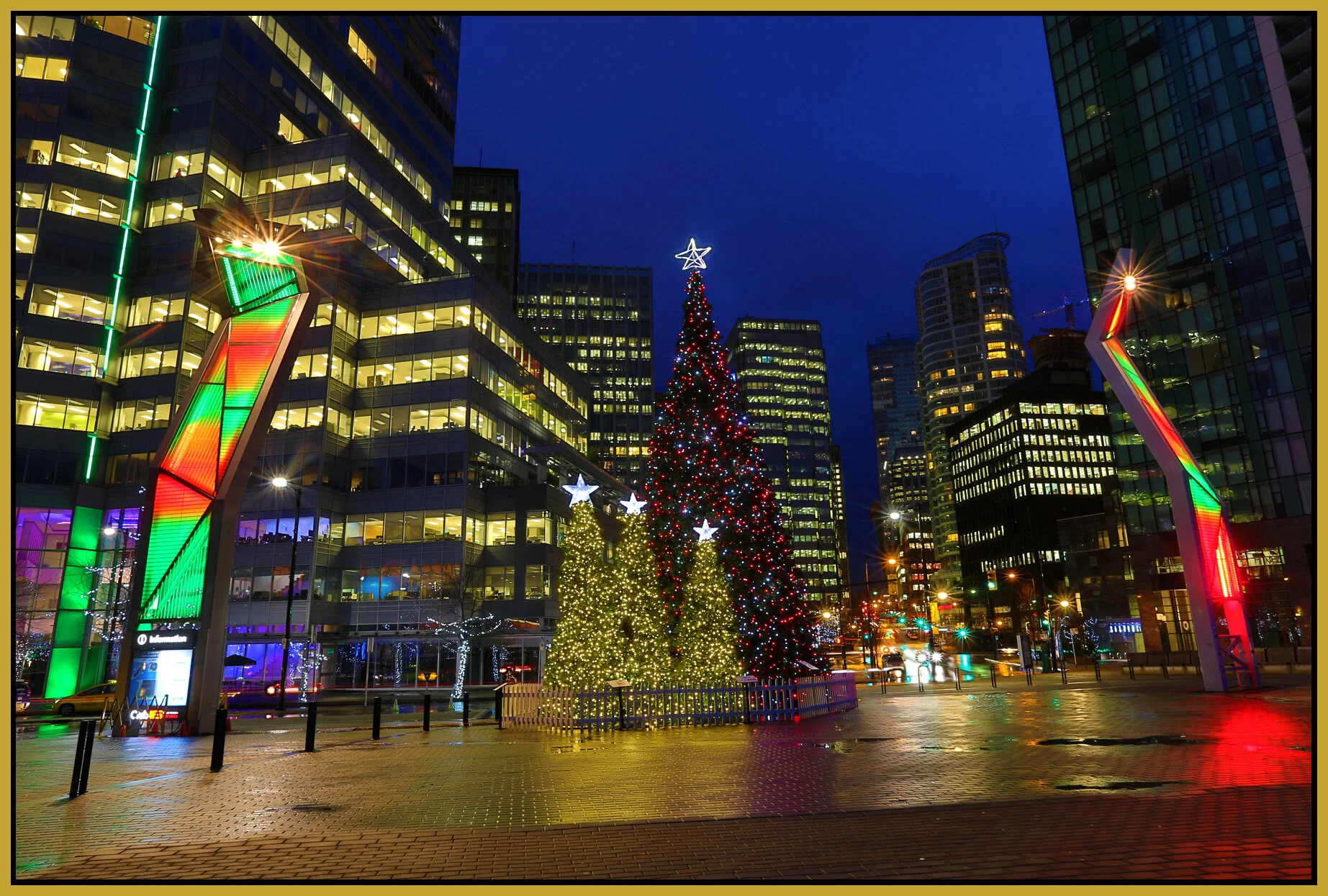 JackPoolePlaza_Dec 19_2014_HDR_F1656_4x6s.jpg