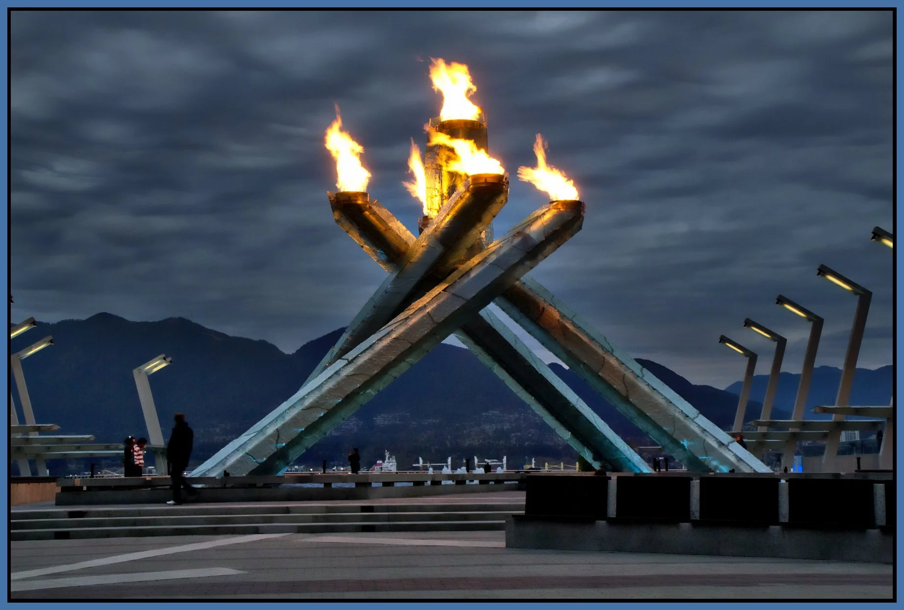 The Flame_Oct 23_2010_2970_4x6s_peShdngCntrst.jpg