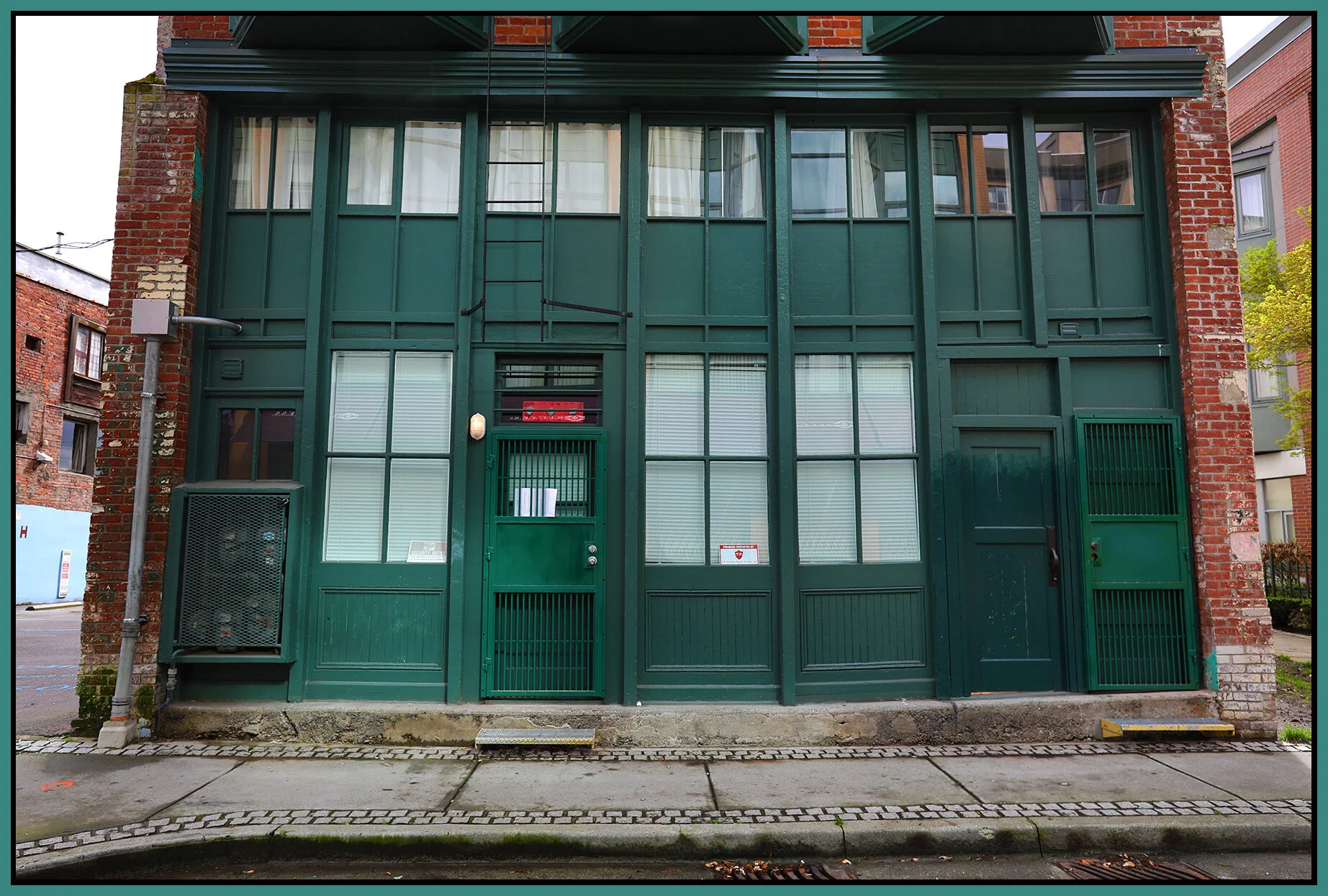 Chinatown Alley_Apr 7_2019_HDR_E0236_4x6s.jpg
