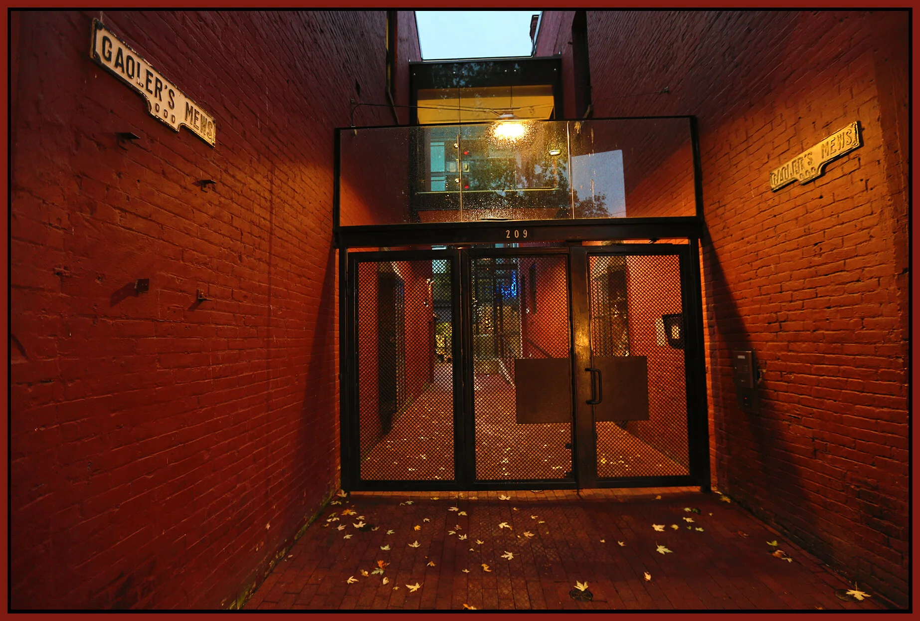 Gastown_Oct 12_2012_HDR_C9517_4x6s.jpg