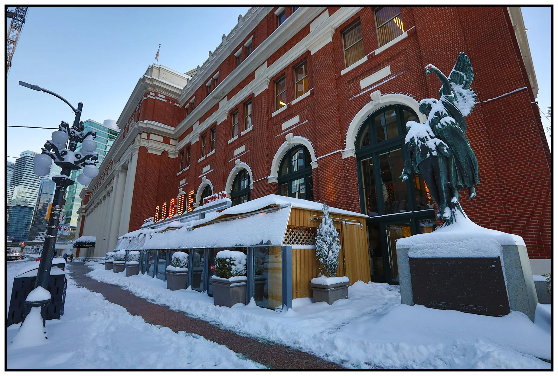 Gastown Rogue Snow_Dec 30_2021_HDR_5A5734_4x6s.jpg