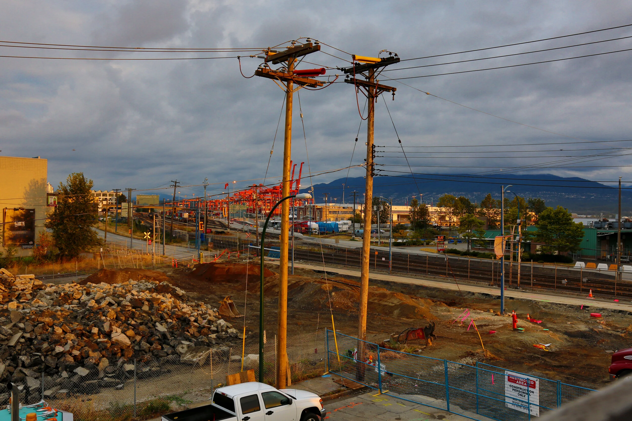 Powell Const_Aug 16_2013_HDR_B3836.jpg