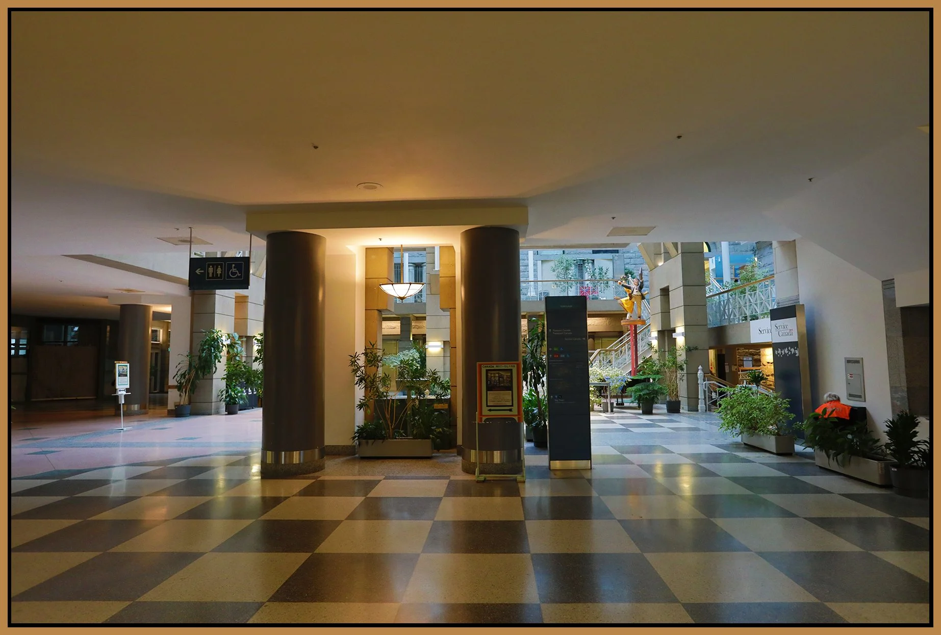 Sinclair Centre LM_Jan 5_2026_HDR_4K7014_4x6s.jpg