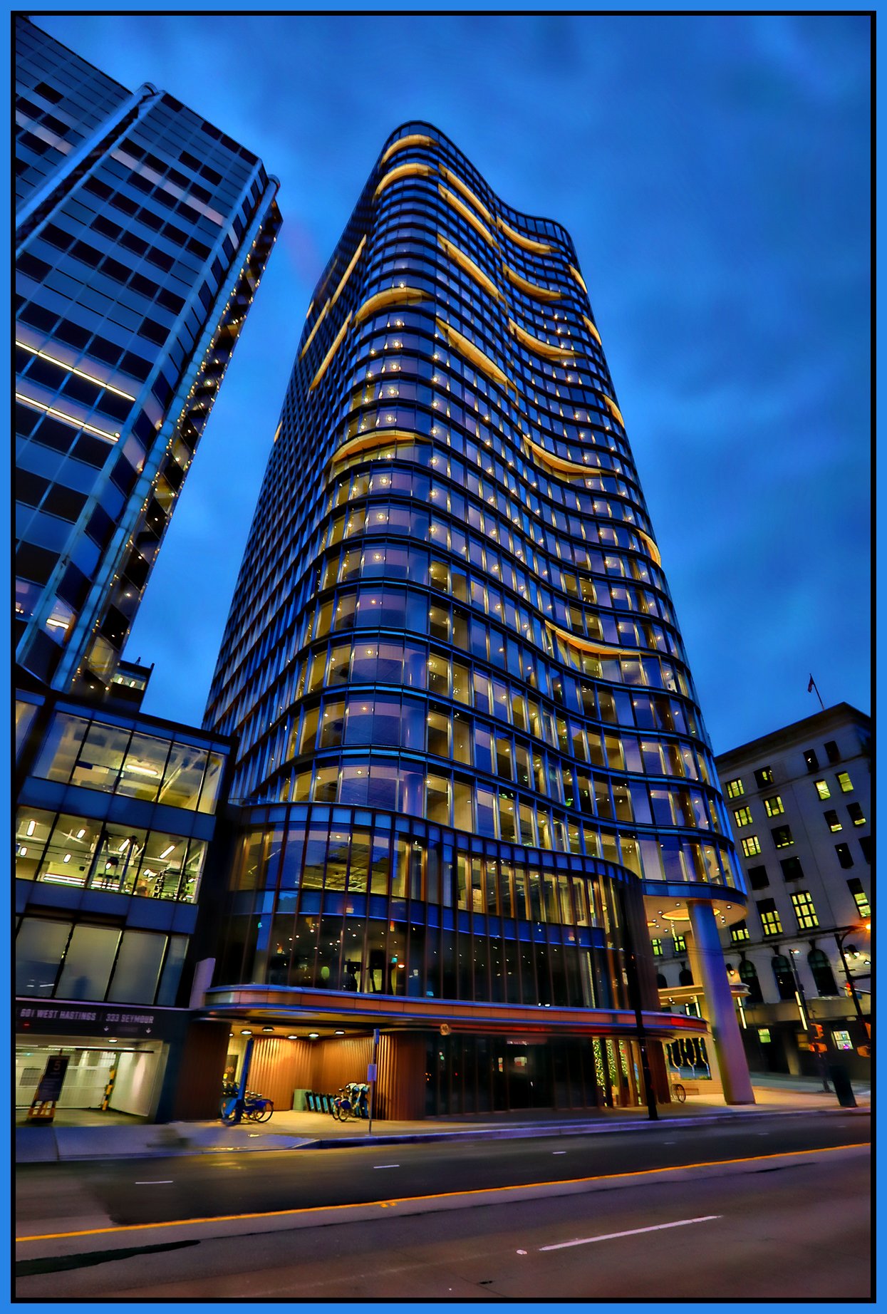 320 Granville St_Dec 4_2023_HDR_5E1984_peHdr2013_1_4x6s.jpg