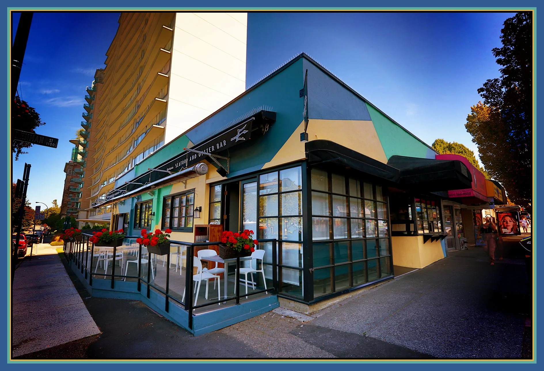 Papis on Denman St_Aug 28_2019_HDR_A9257_peFbColBalDVdm_4x6s.jpg