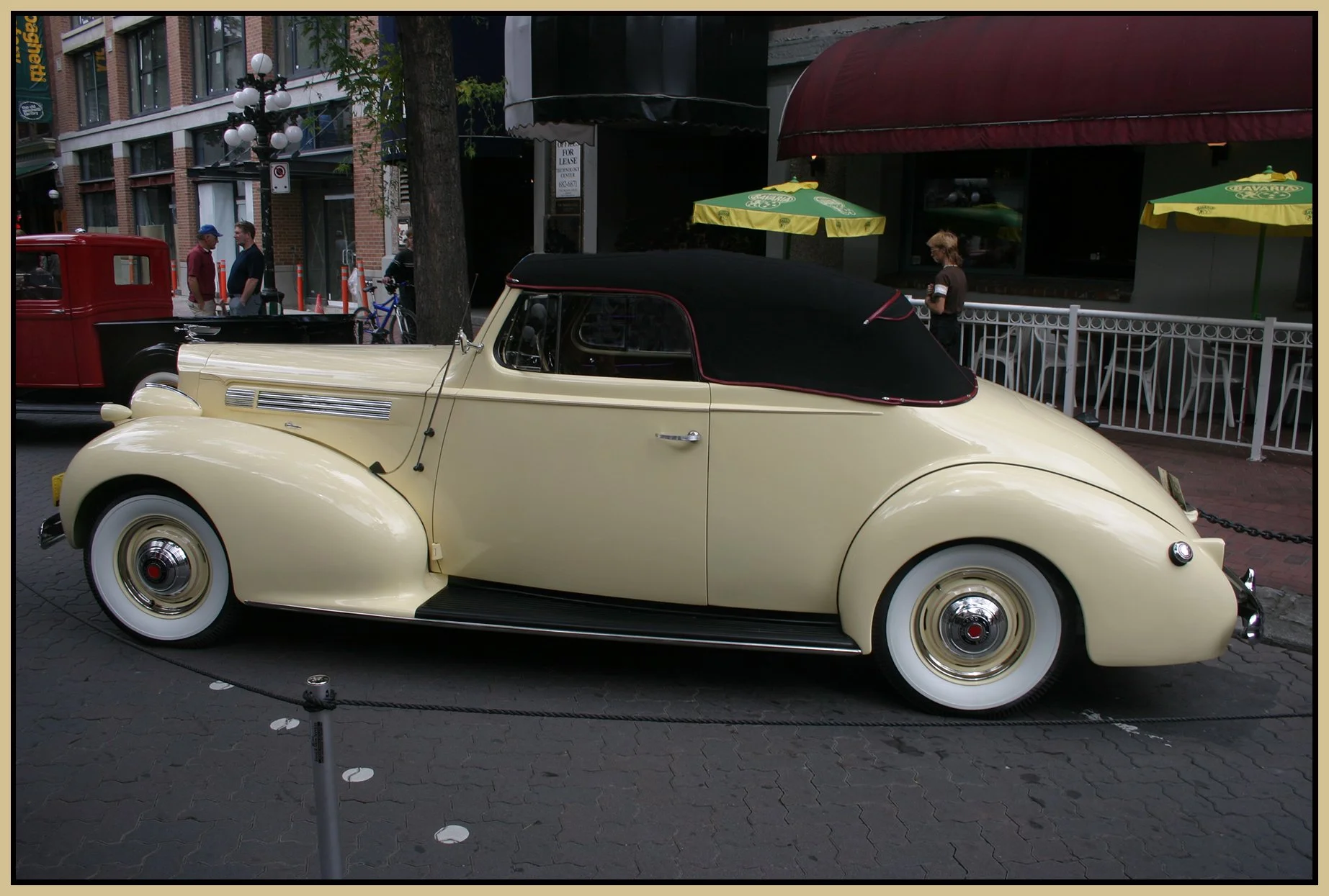 Packard 1939_Sep5_2005_8458_4x6s.jpg