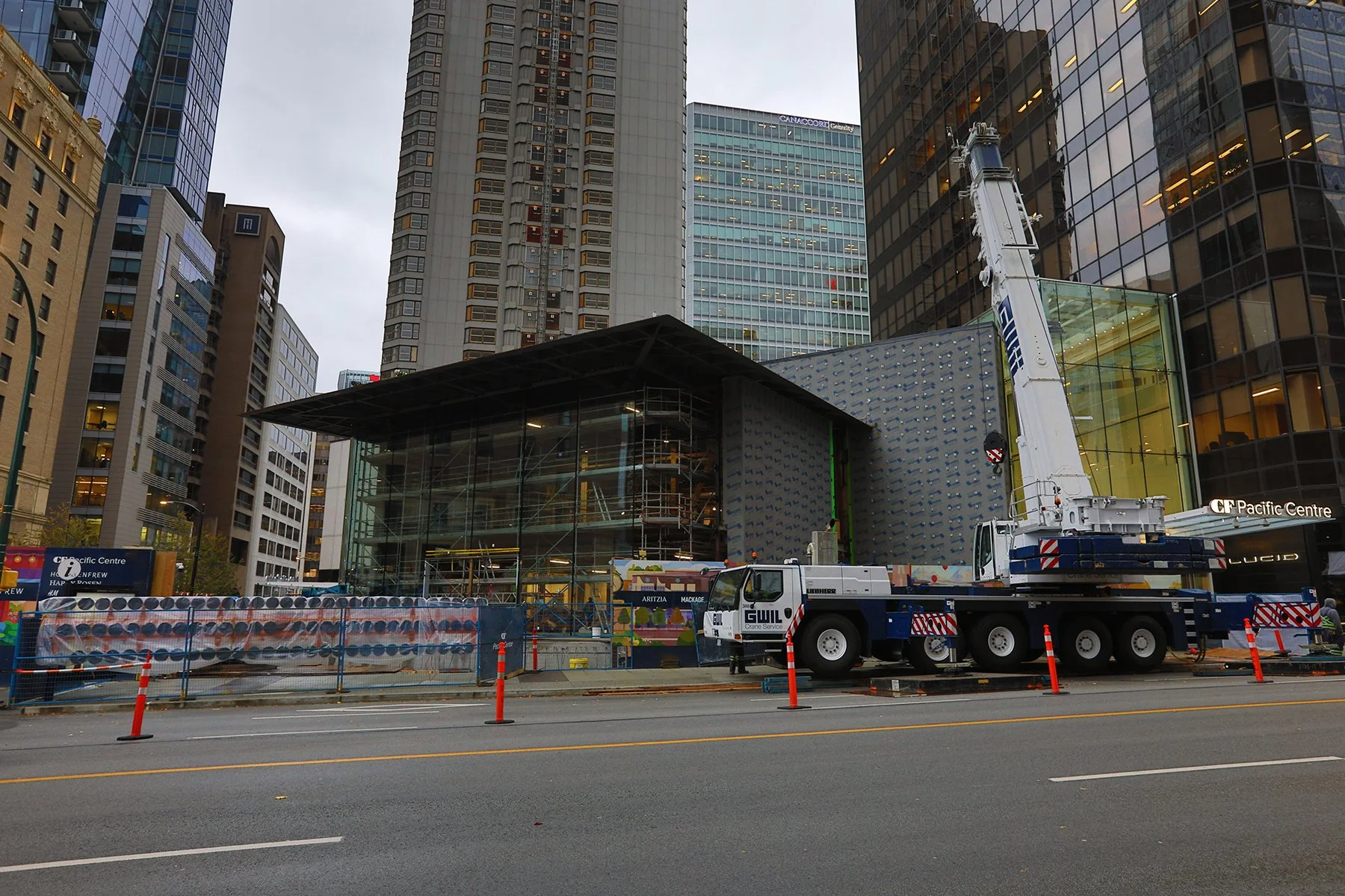 Pacific Ctr Const_Oct 25_2021_HDR_5A8020_4x6.jpg