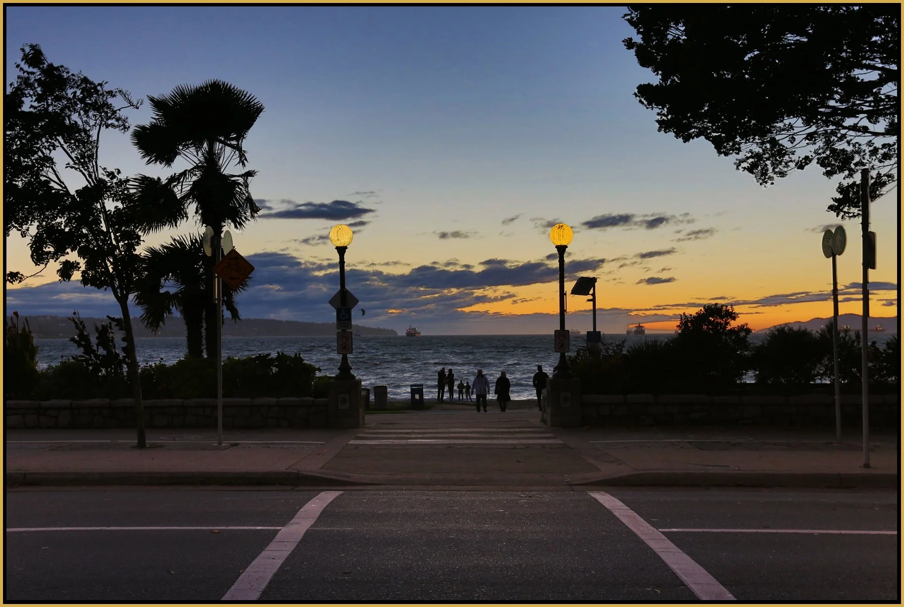 English Bay_Sep 20_2015_HDR_H5962_4x6s.jpg