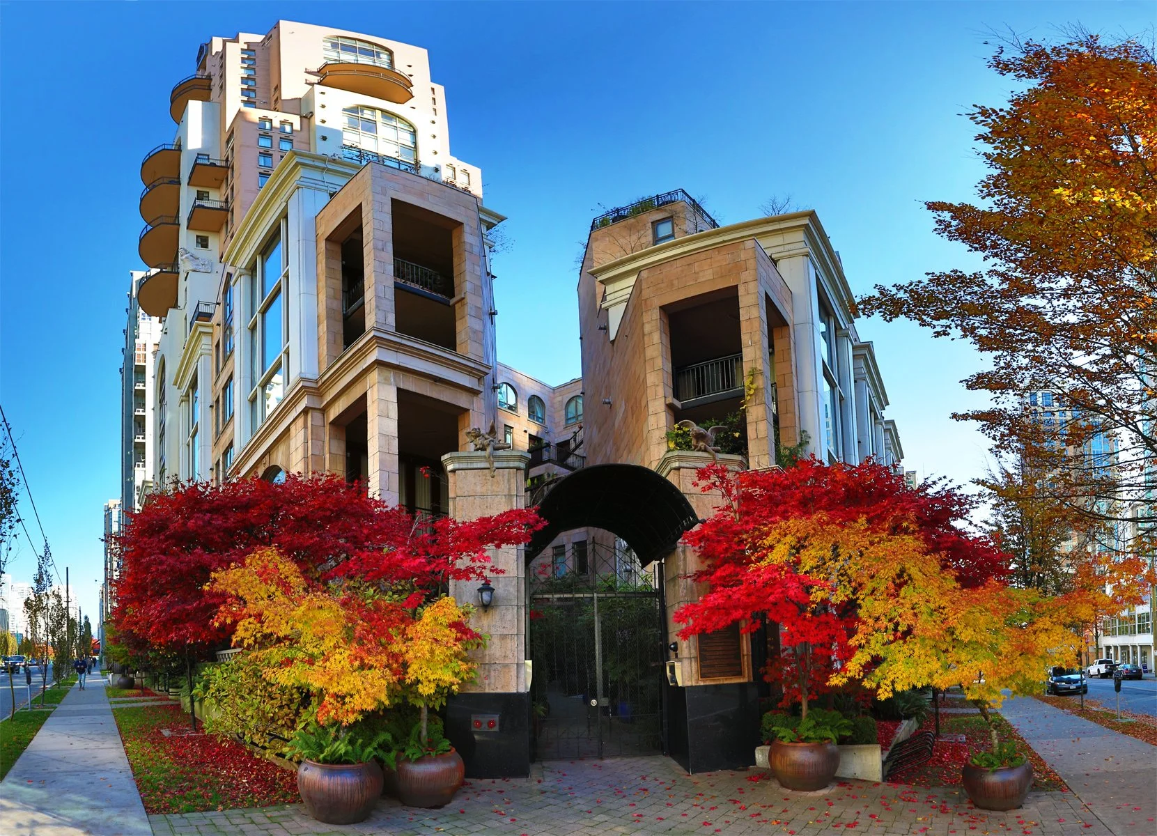 499 Drake_Nov 8_2012_Pan_C4442_1_4x5.jpg