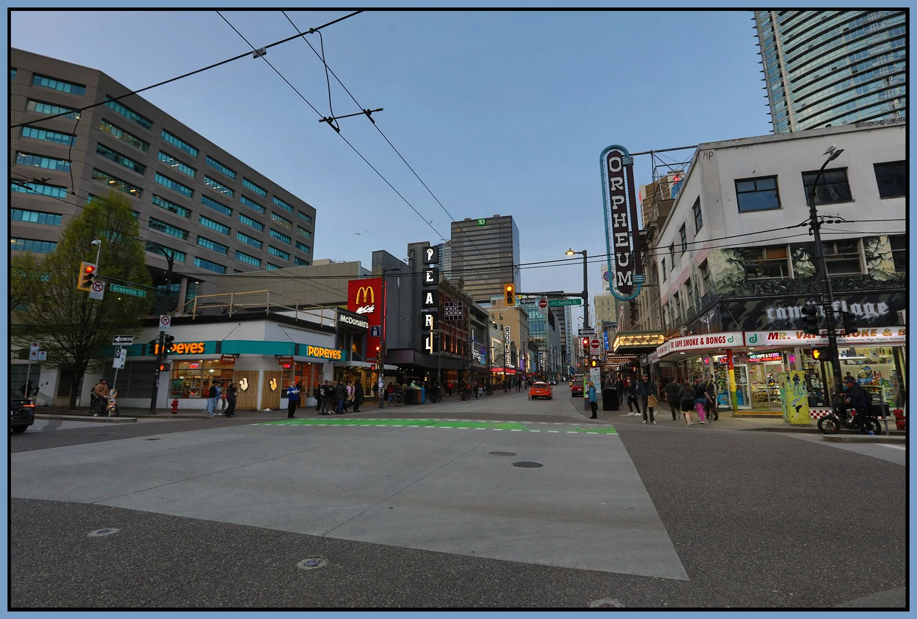 897 Granville St.LkgN_Apr 17_2026_HDR_4L2160_4x6s.jpg