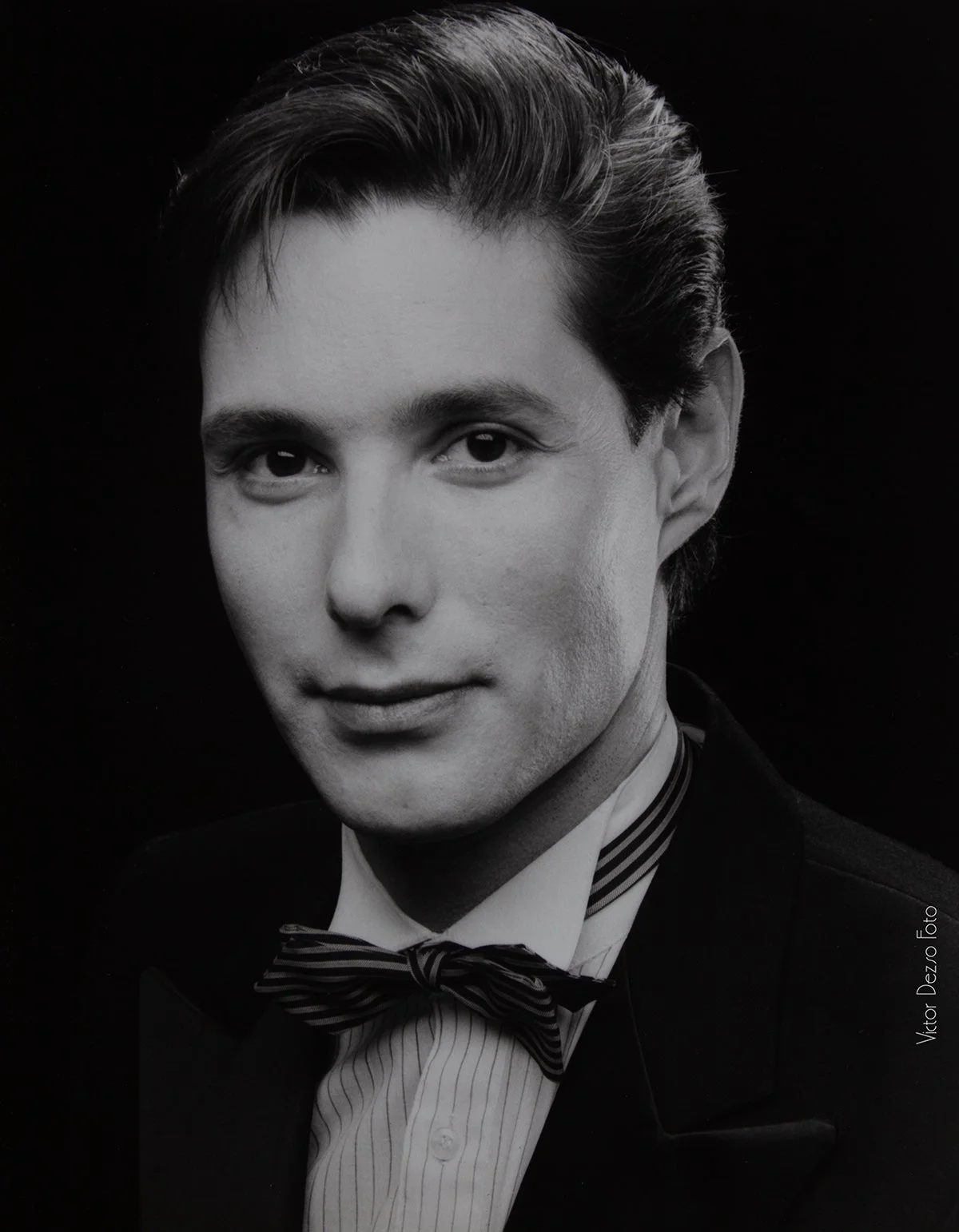 1990's_9039_4x5.jpg