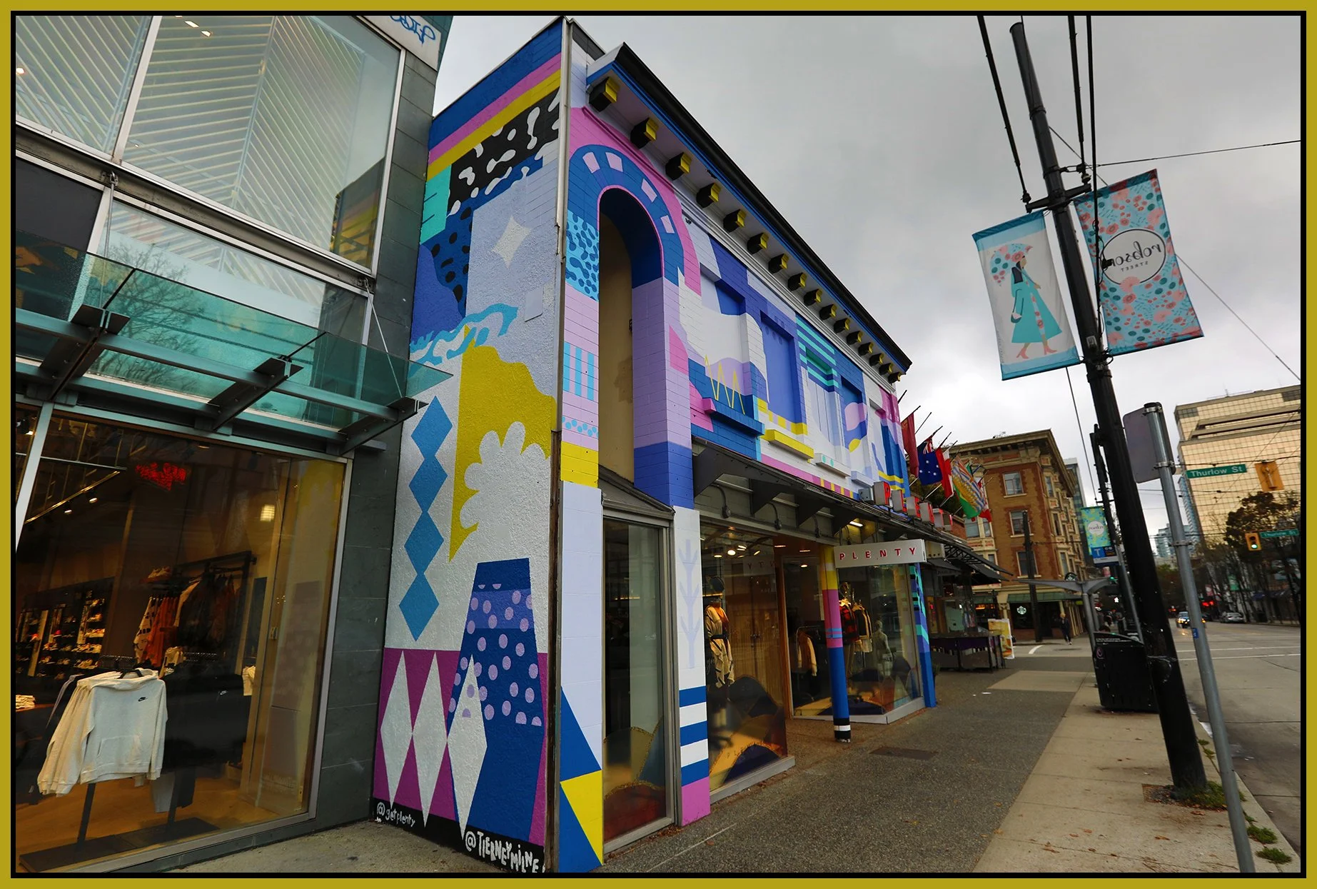 Robson St Mural_Oct 13_2019_HDR_F8702_4x6s.jpg