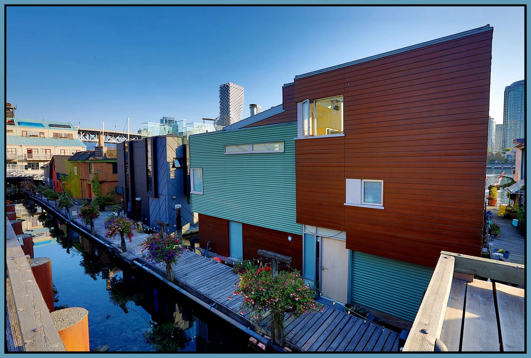 Granville Island House Boats LkgNW_Aug 31_2022_HDR_5B6823_4x6s.jpg
