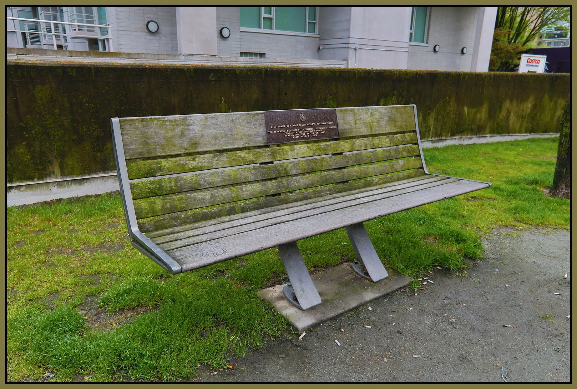 Bench in Regiment Sq_Apr 23_2019_HDR_E3340_4x6s.jpg