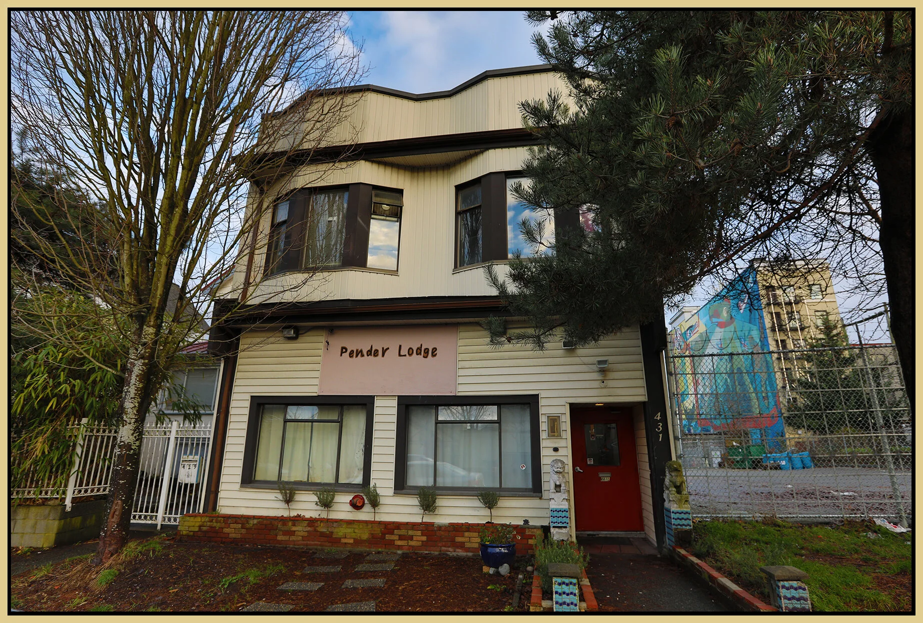 431 E Pender Strathcona_Dec 24_2018_HDR_D8310_4x6s.jpg