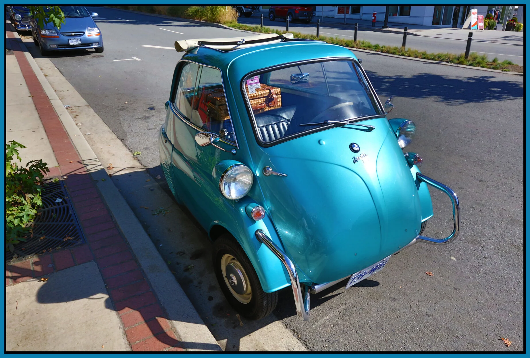 Isetta BMW_Sep 30_2012_HDR_C5943_4x6s.jpg
