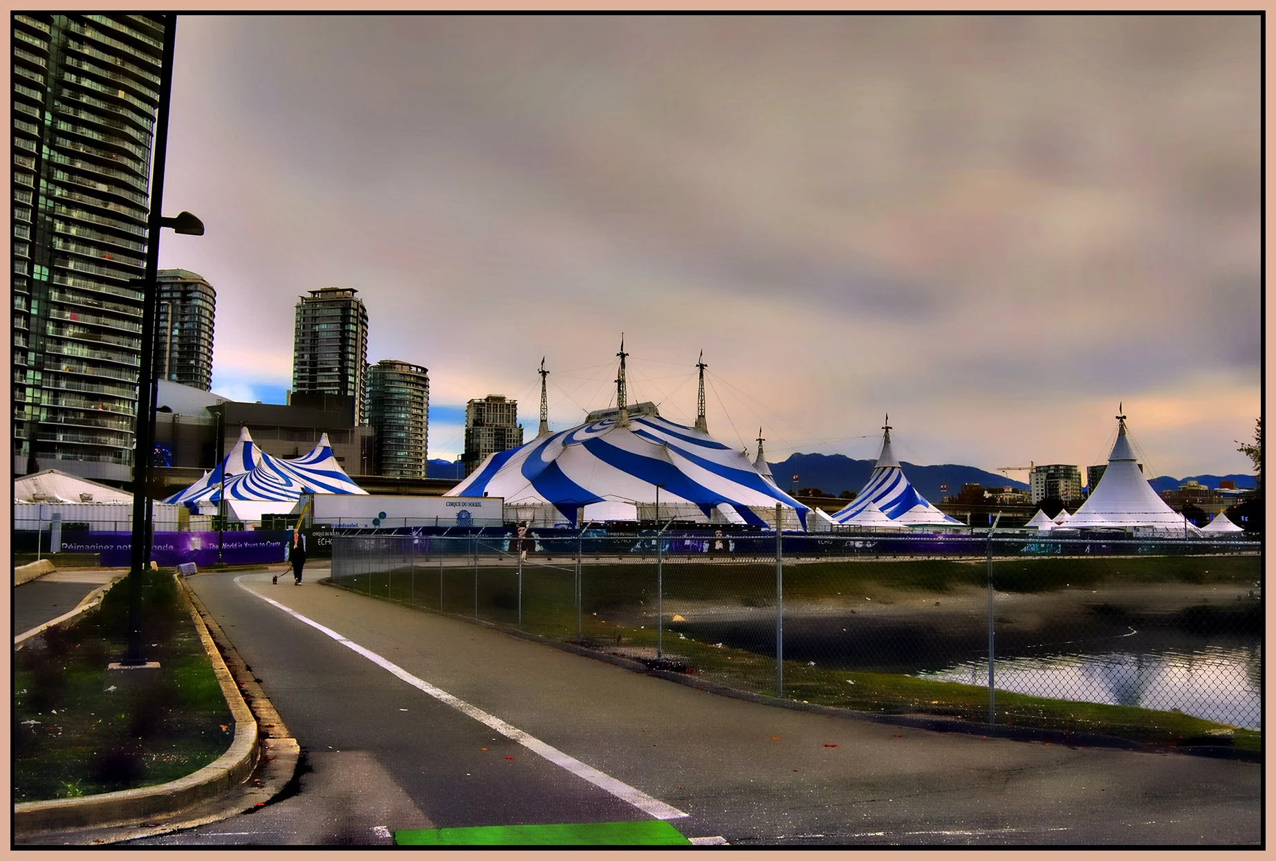 Cierque du Soliel LkngNE_Oct 11_2024_HDR_5E2510_pe_EWGT_Hdr2013_1_4x6s.jpg