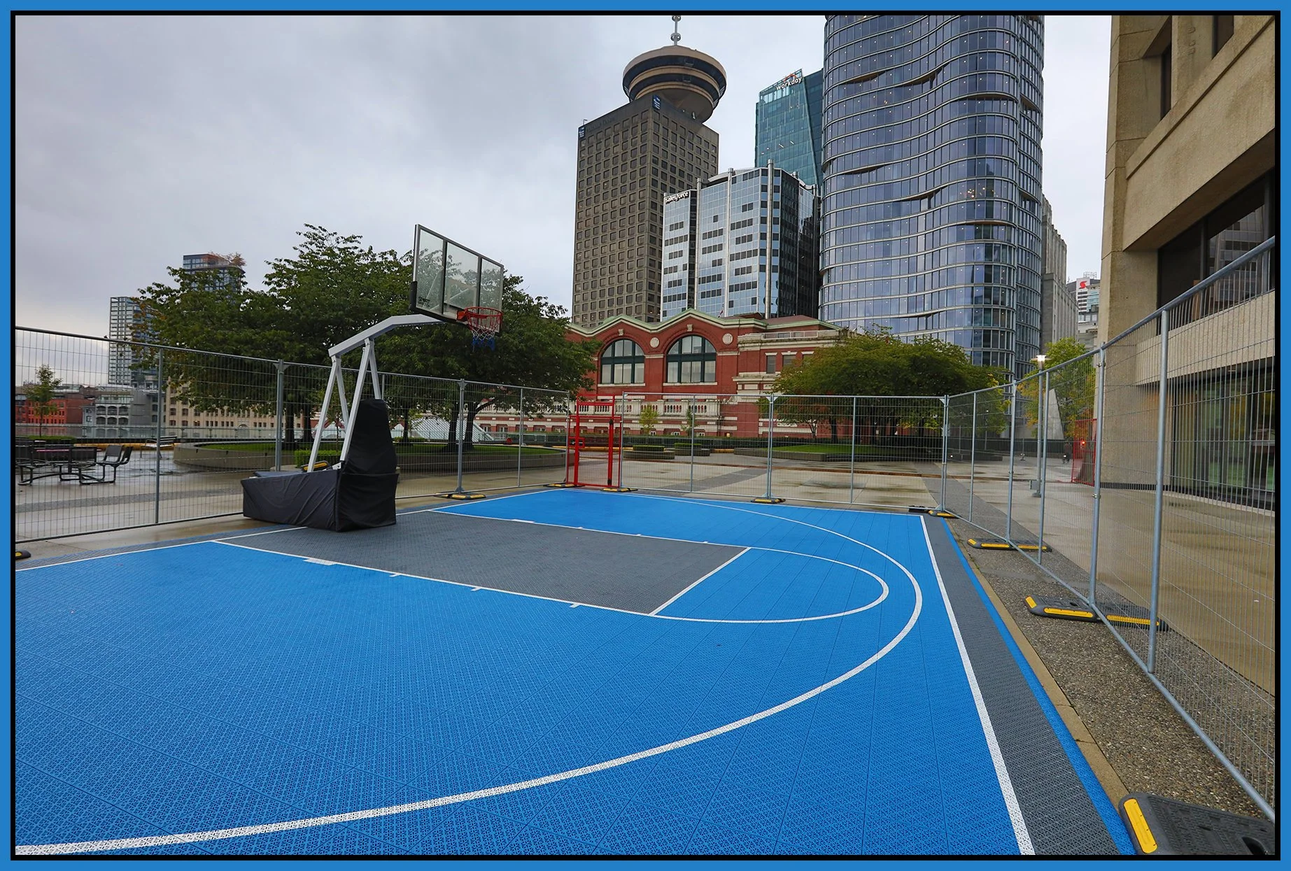 200 Granville Basketball Court_Oct 11_2025_HDR_4K4047_4x6s.jpg