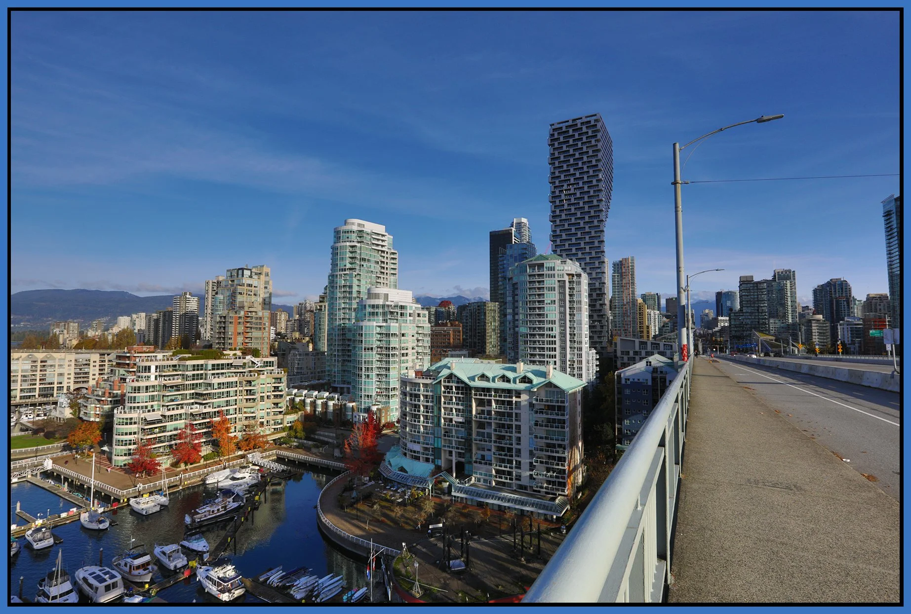 Granville Bridge LkgNW Vancouver_Nov 11_2025_HDR_4K5055_4x6s.jpg